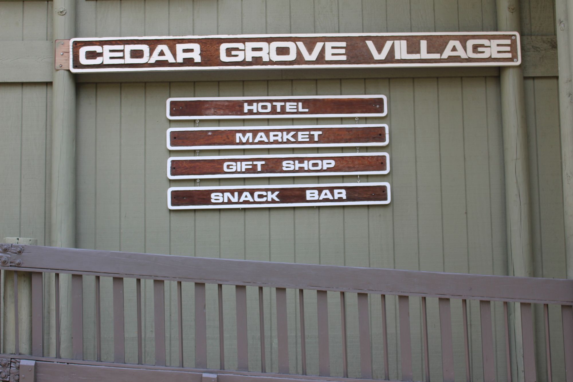 Cedar Grove Lodge