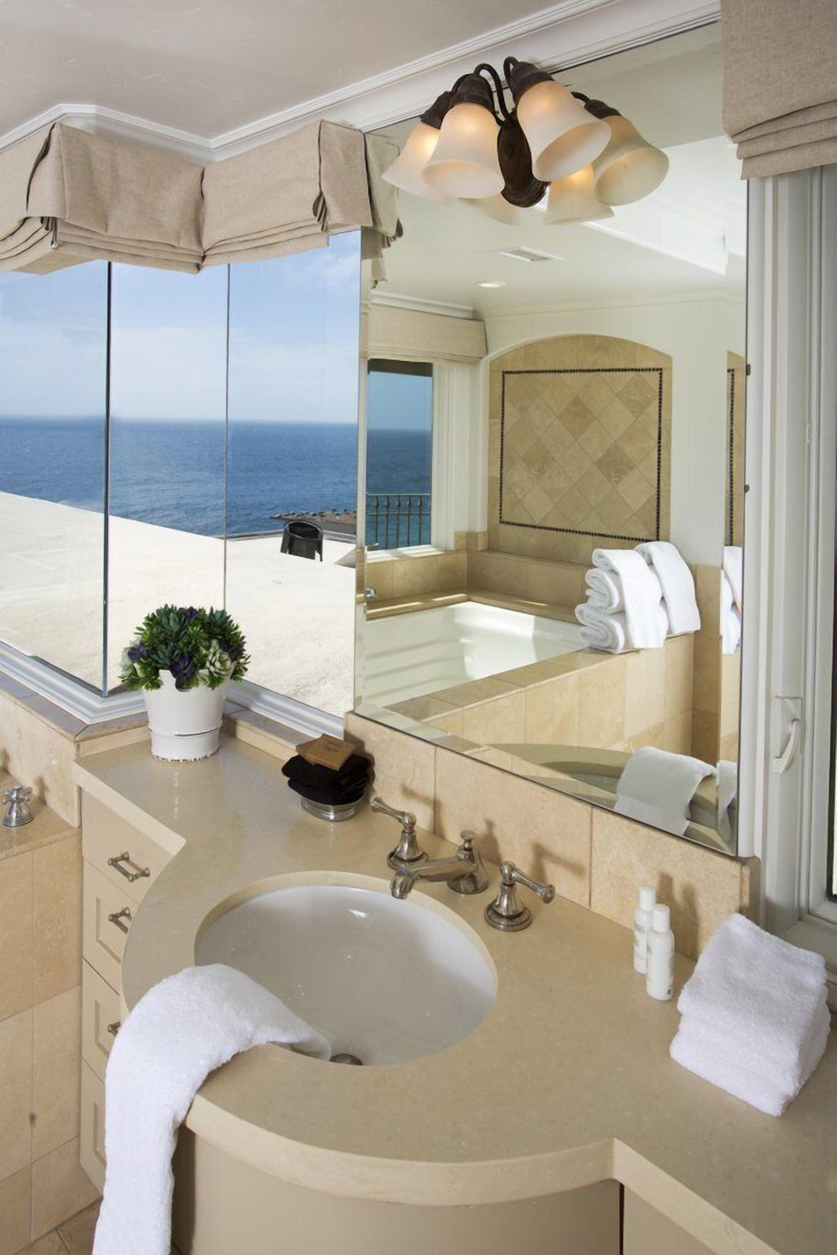 Sunset Cove Villas