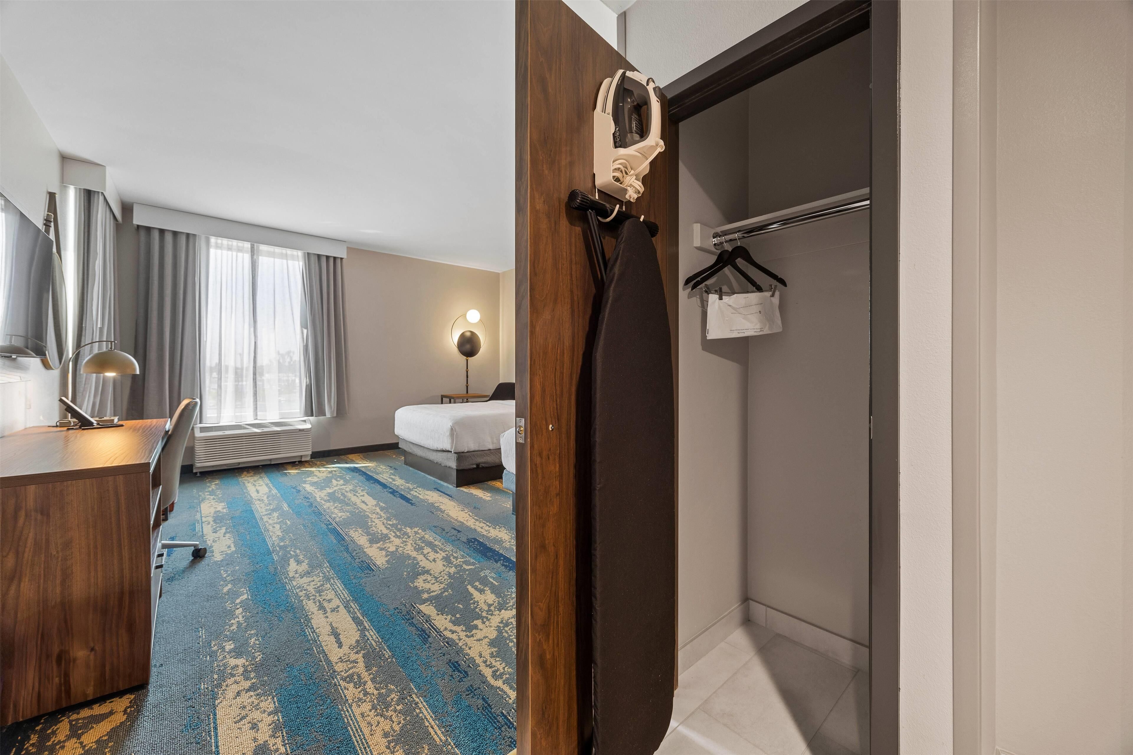 La Quinta Inn & Suites by Wyndham La Habra