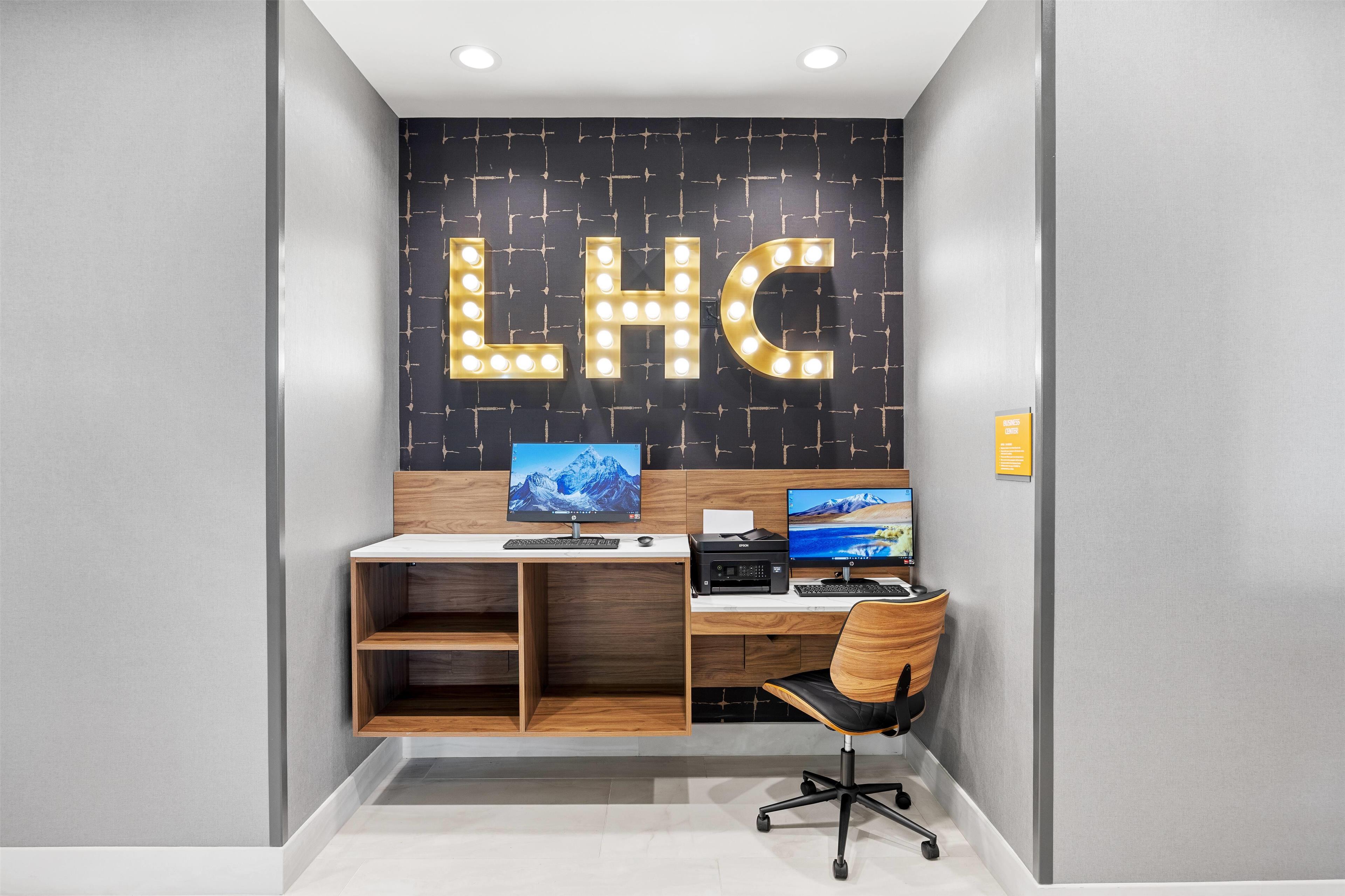 La Quinta Inn & Suites by Wyndham La Habra