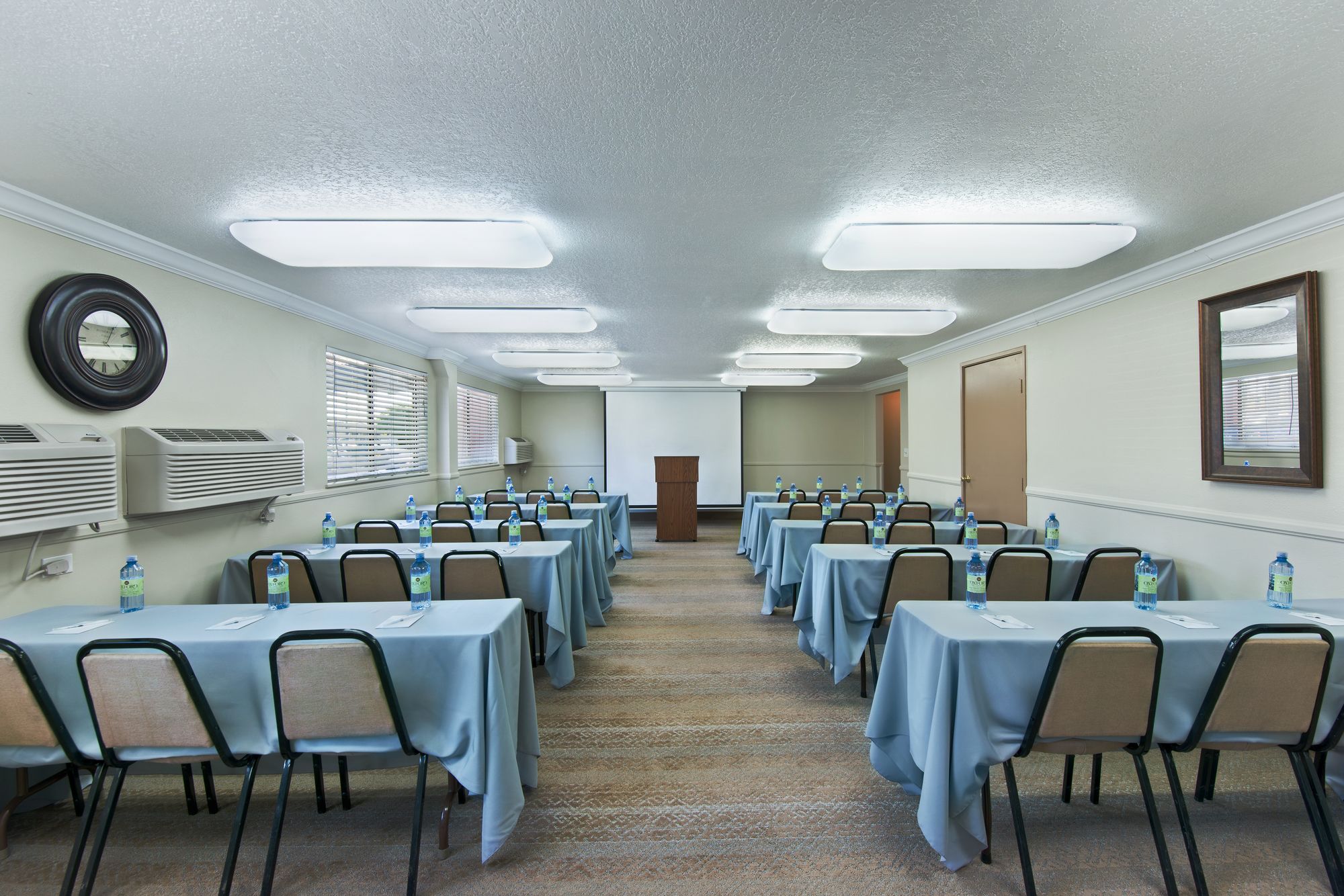 Oxnard Inn Lancaster