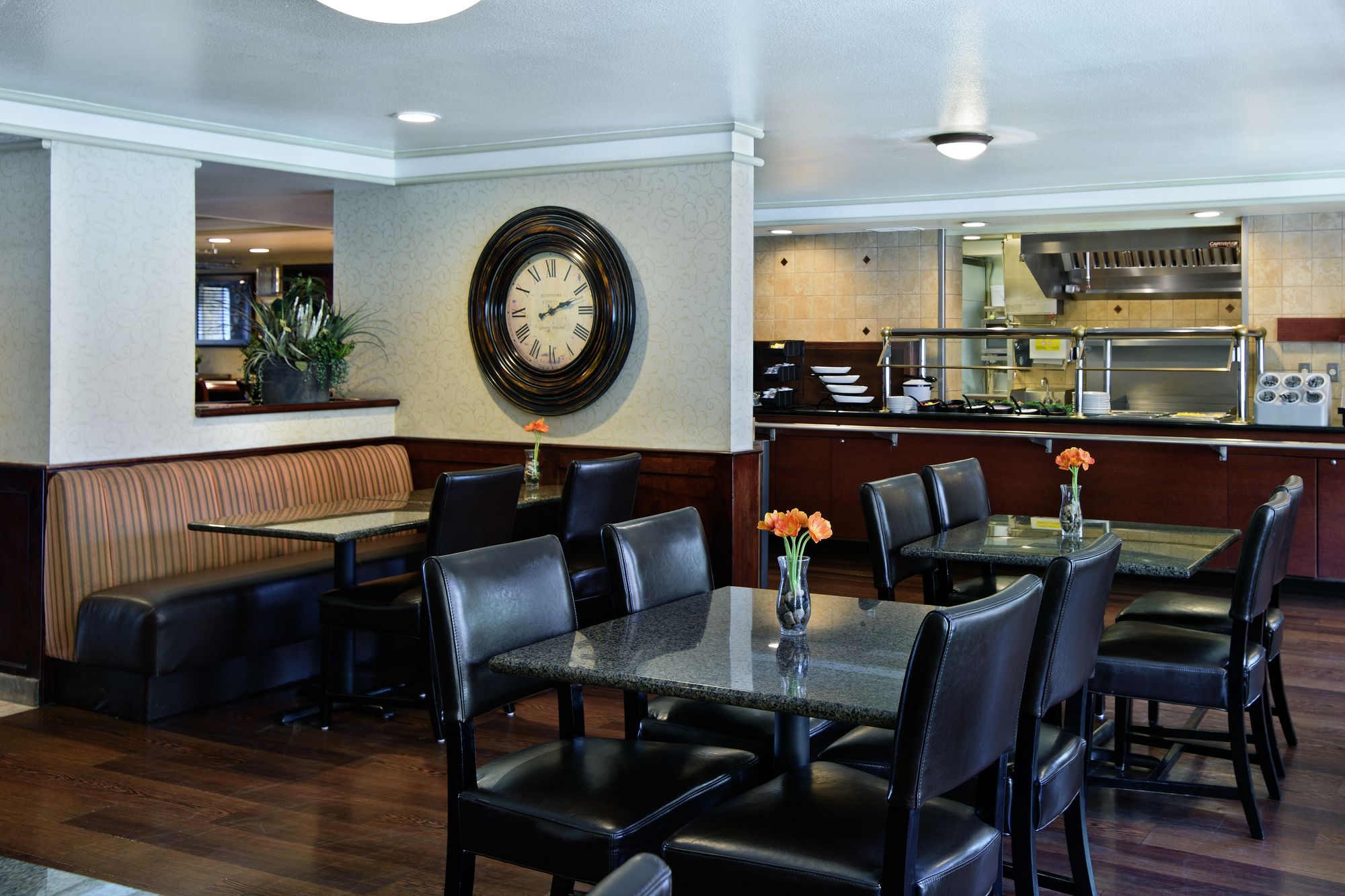 Oxnard Inn Lancaster