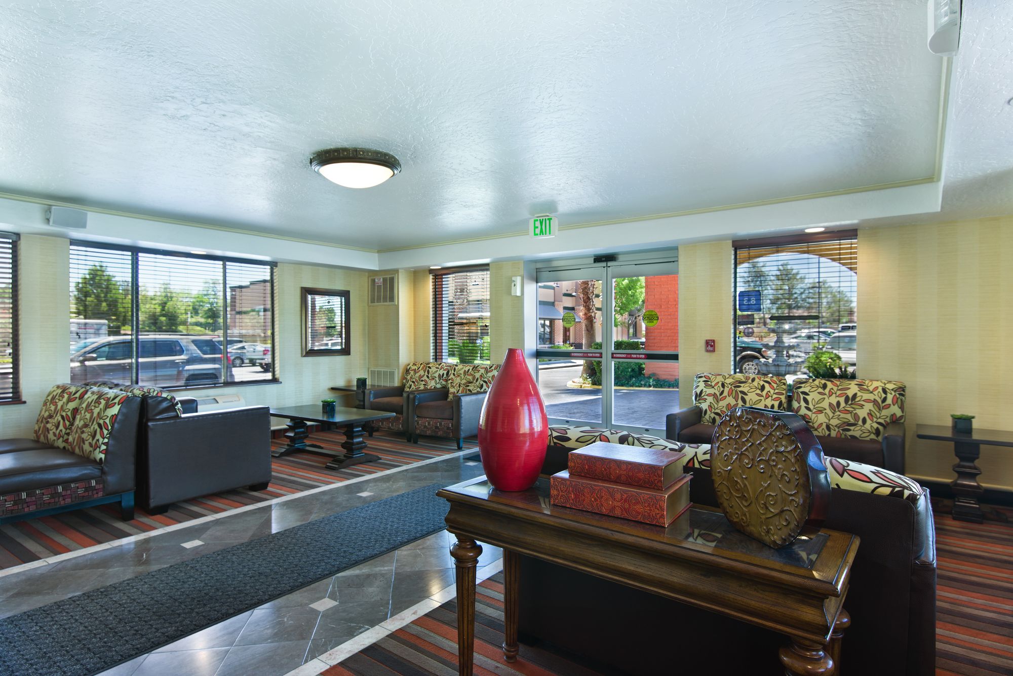 Oxnard Inn Lancaster