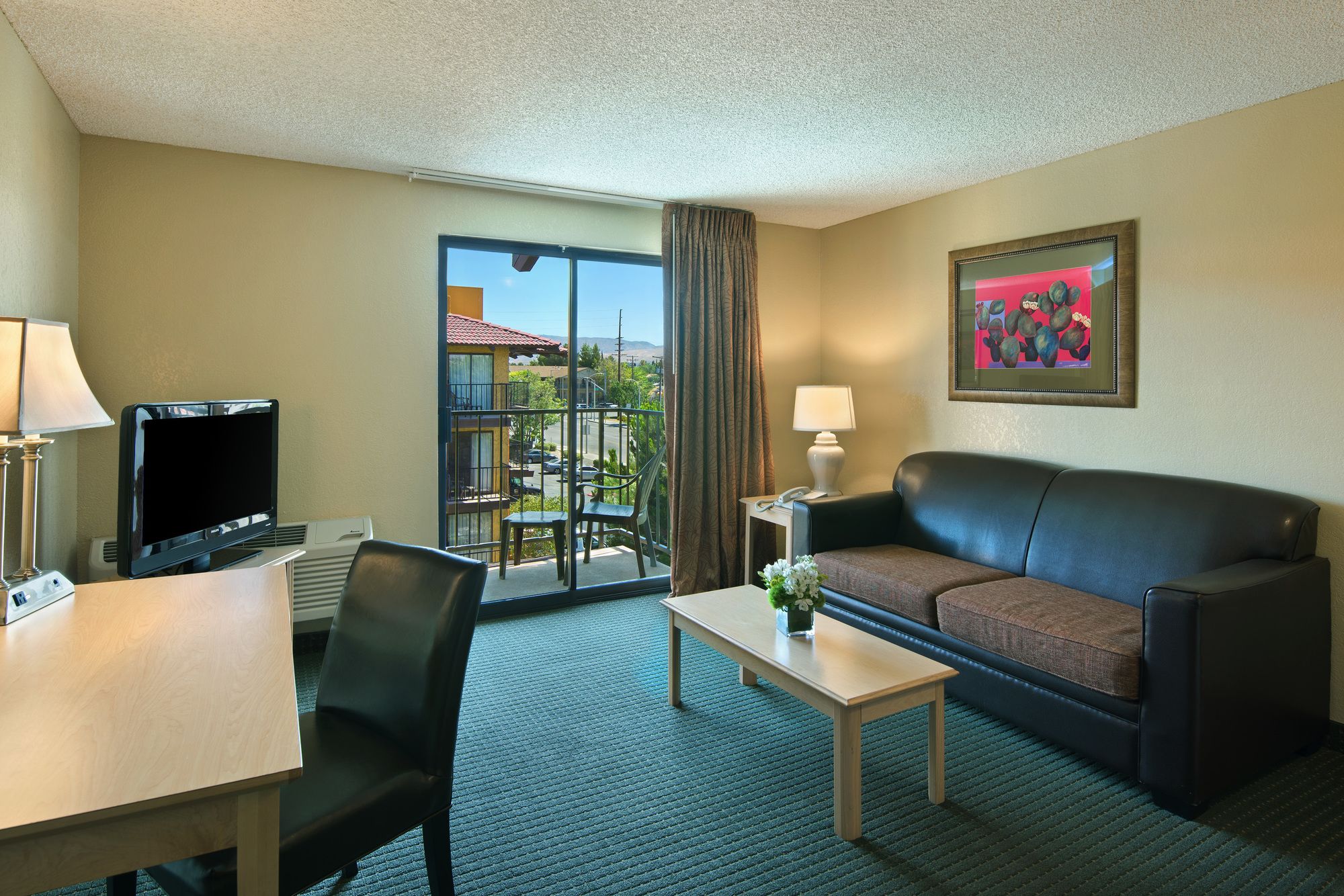 Oxnard Inn Lancaster