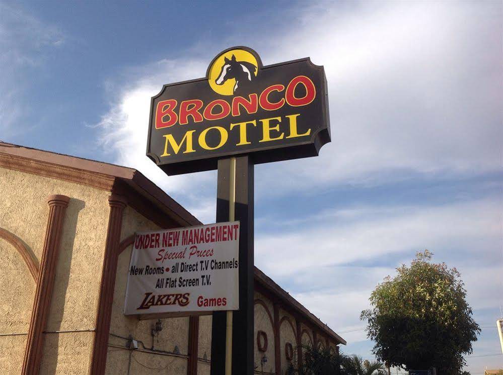 Bronco Motel