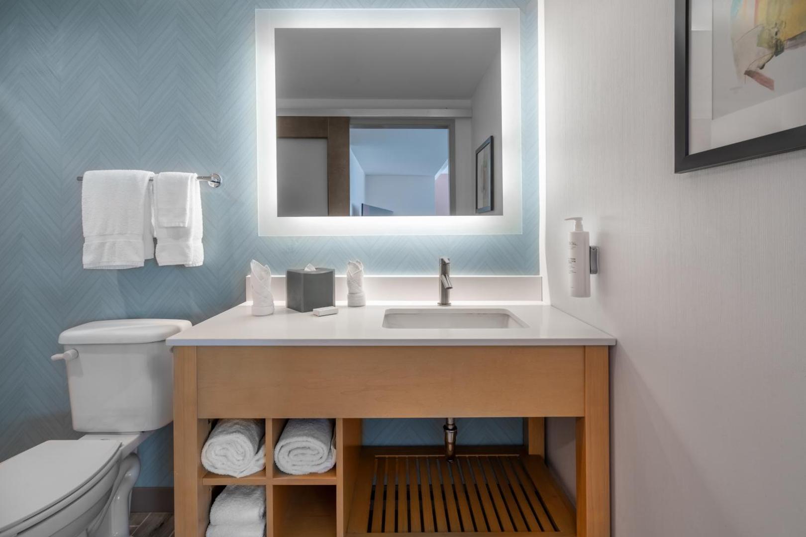 Hilton Garden Inn LAX Los Angeles Airport