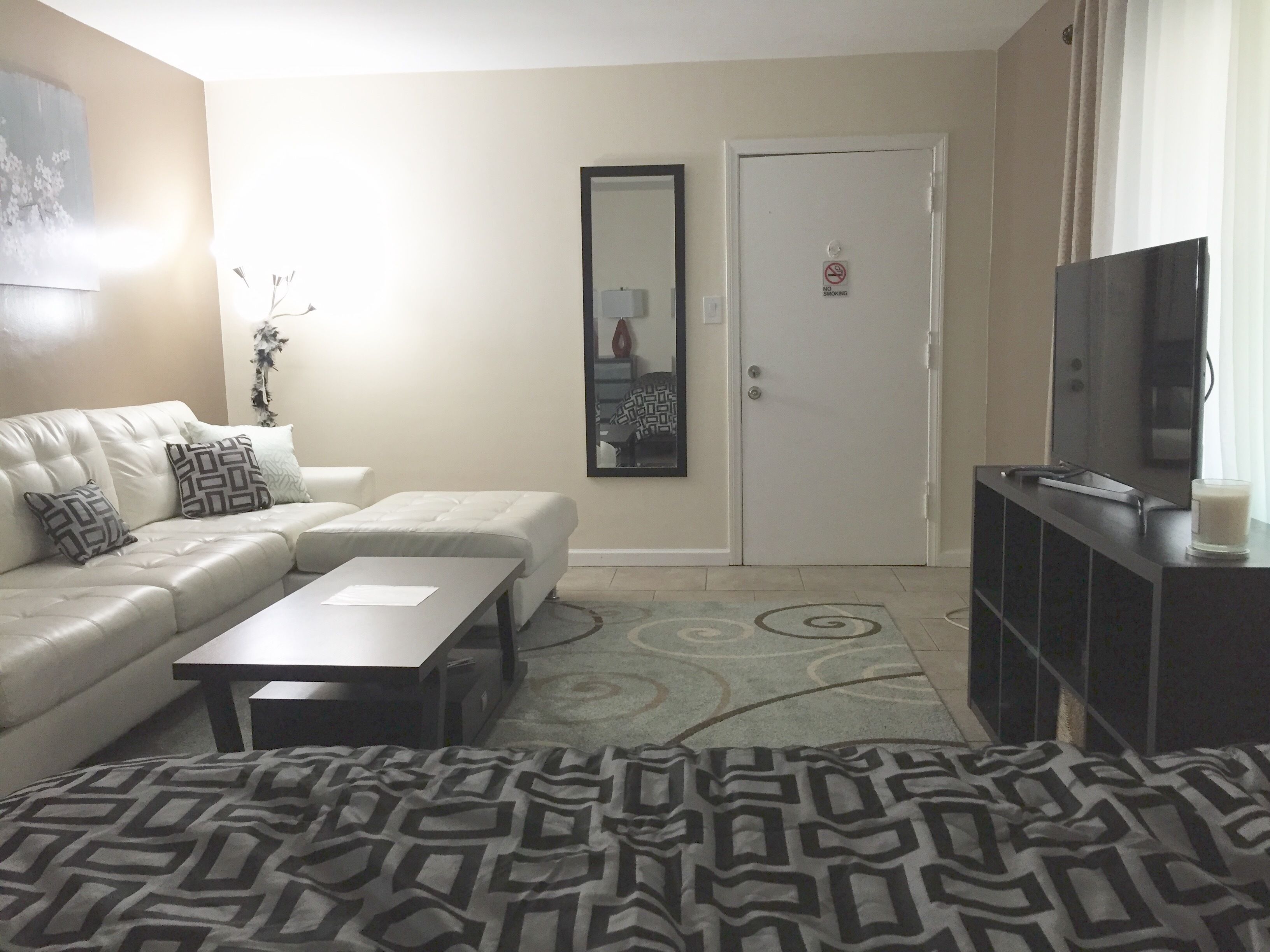North Mansfield Avenue Apartments
