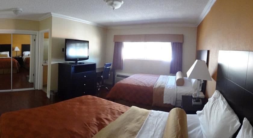 Metropolitan Inn & Suites