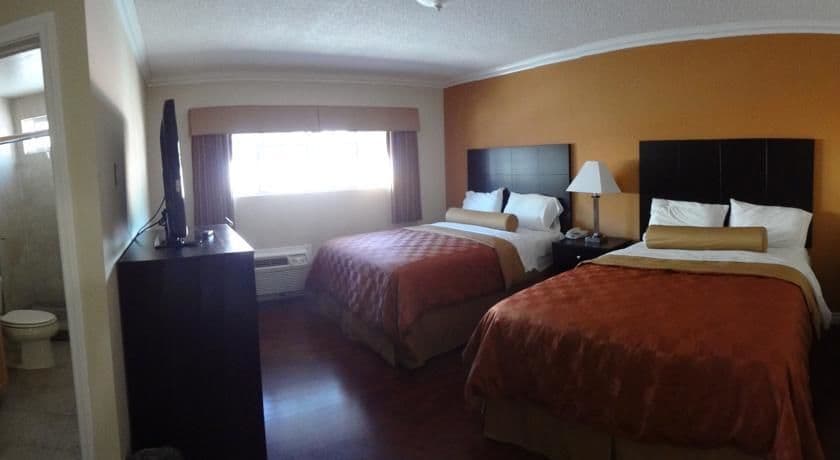 Metropolitan Inn & Suites
