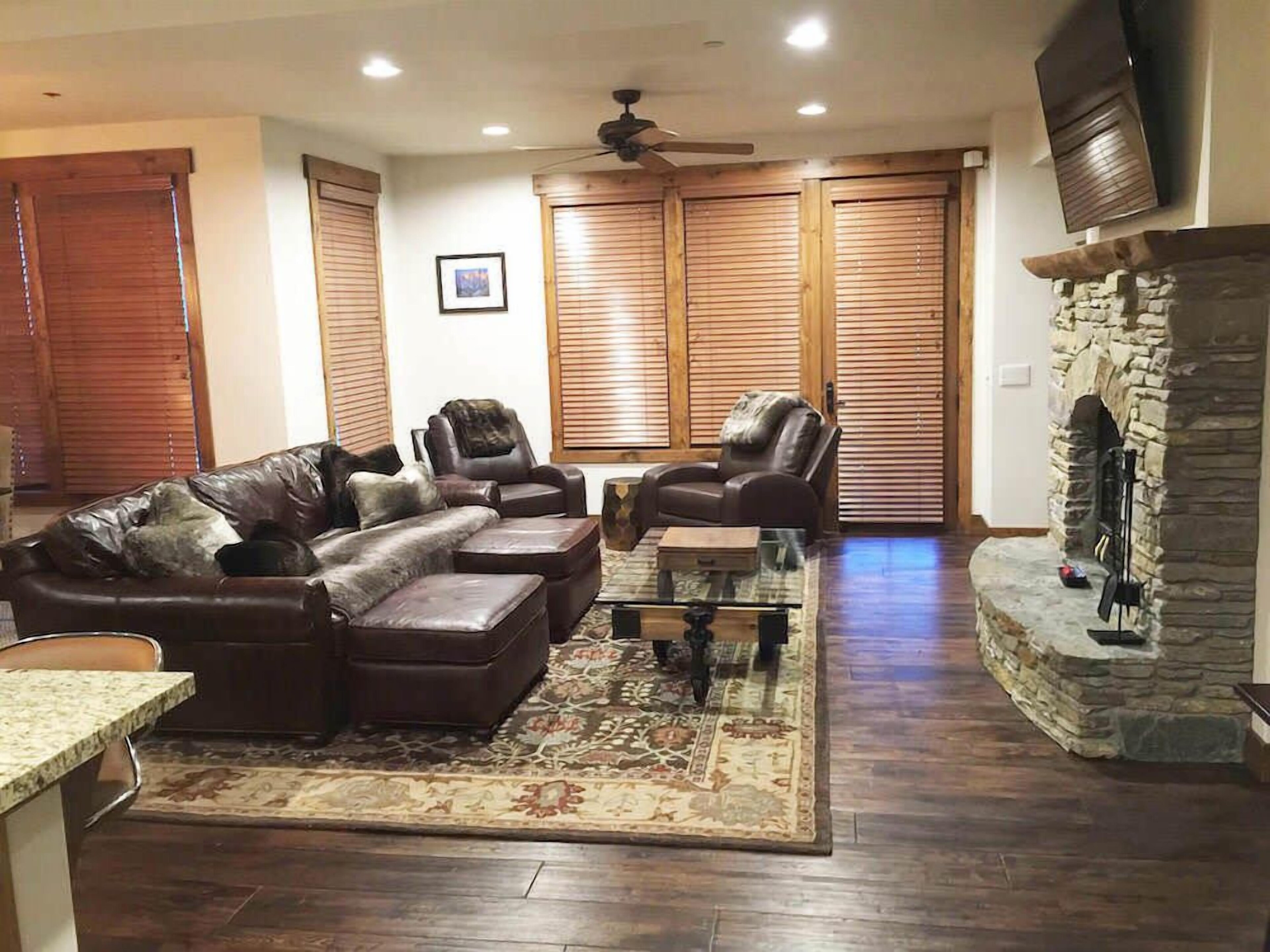 SnowCreek The Lodges