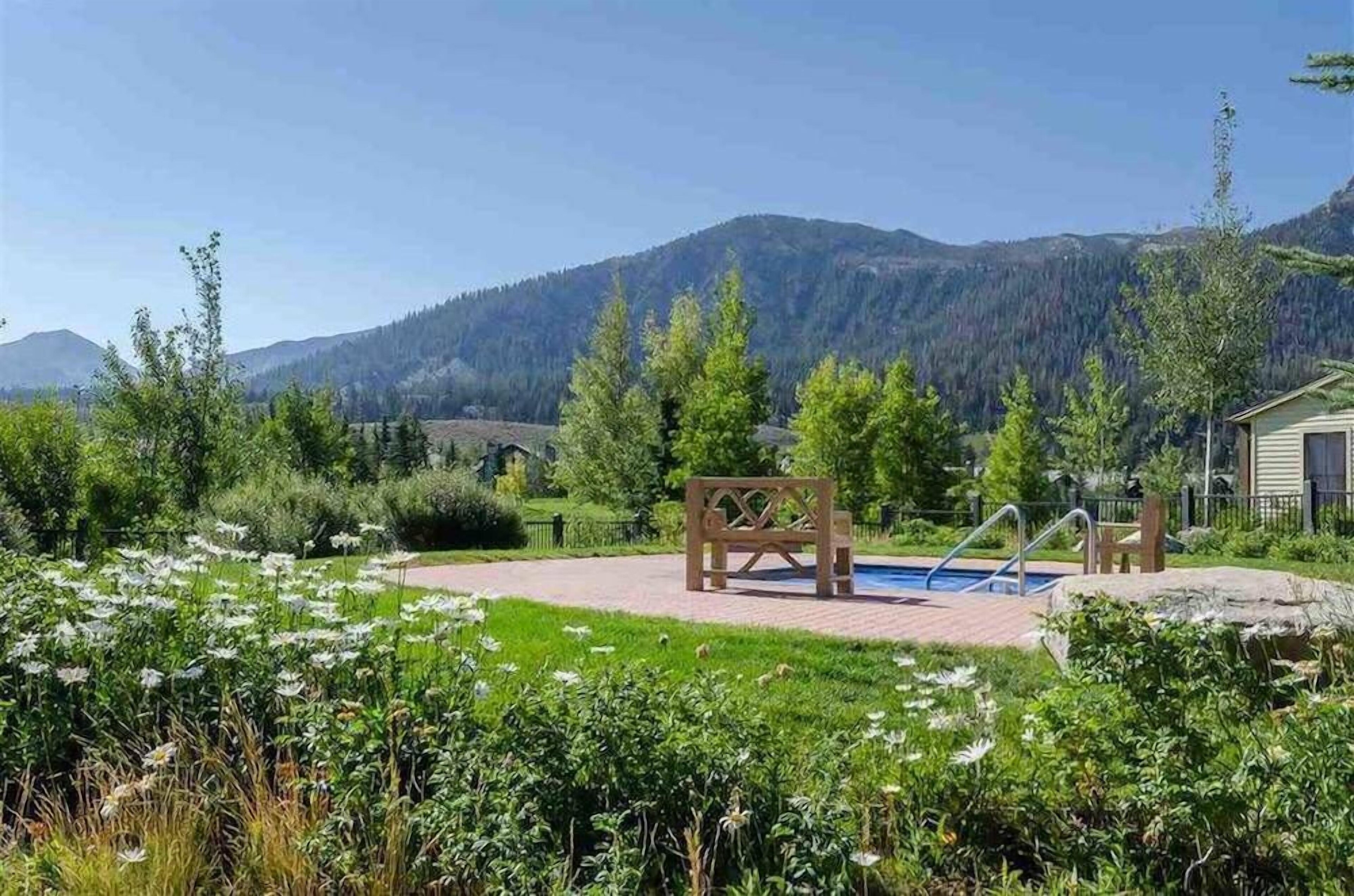 SnowCreek The Lodges