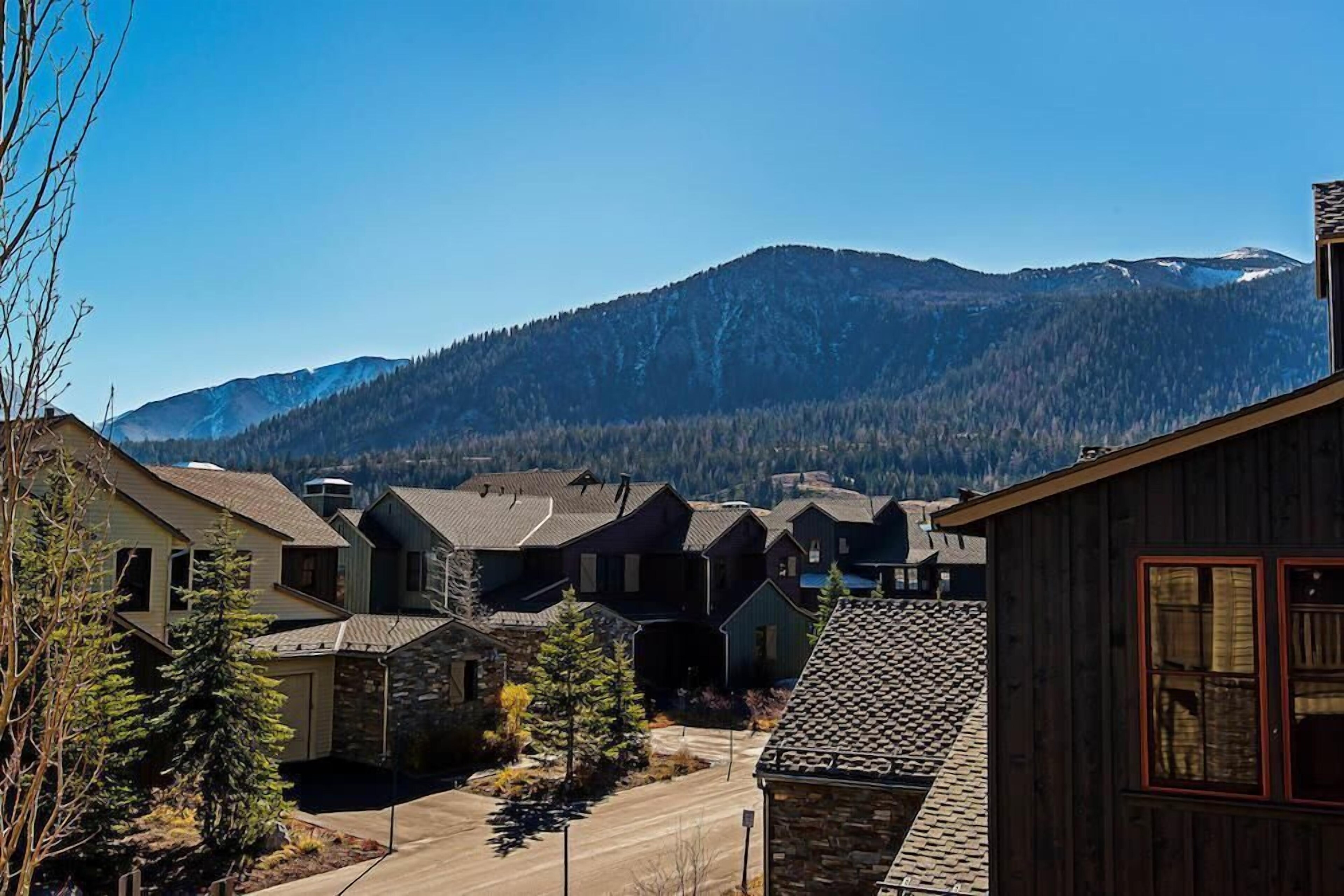 SnowCreek The Lodges