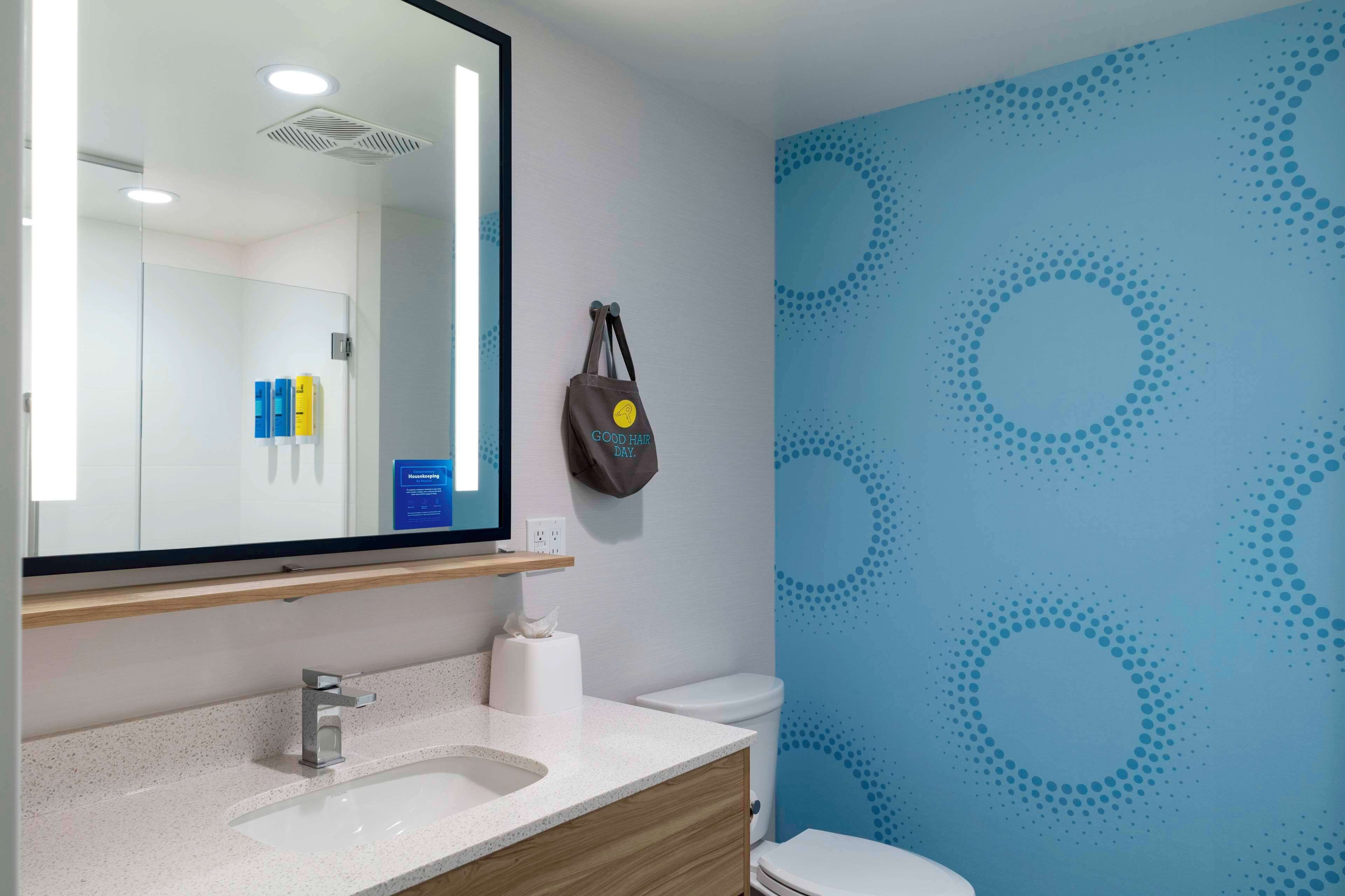 Tru by Hilton Manteca