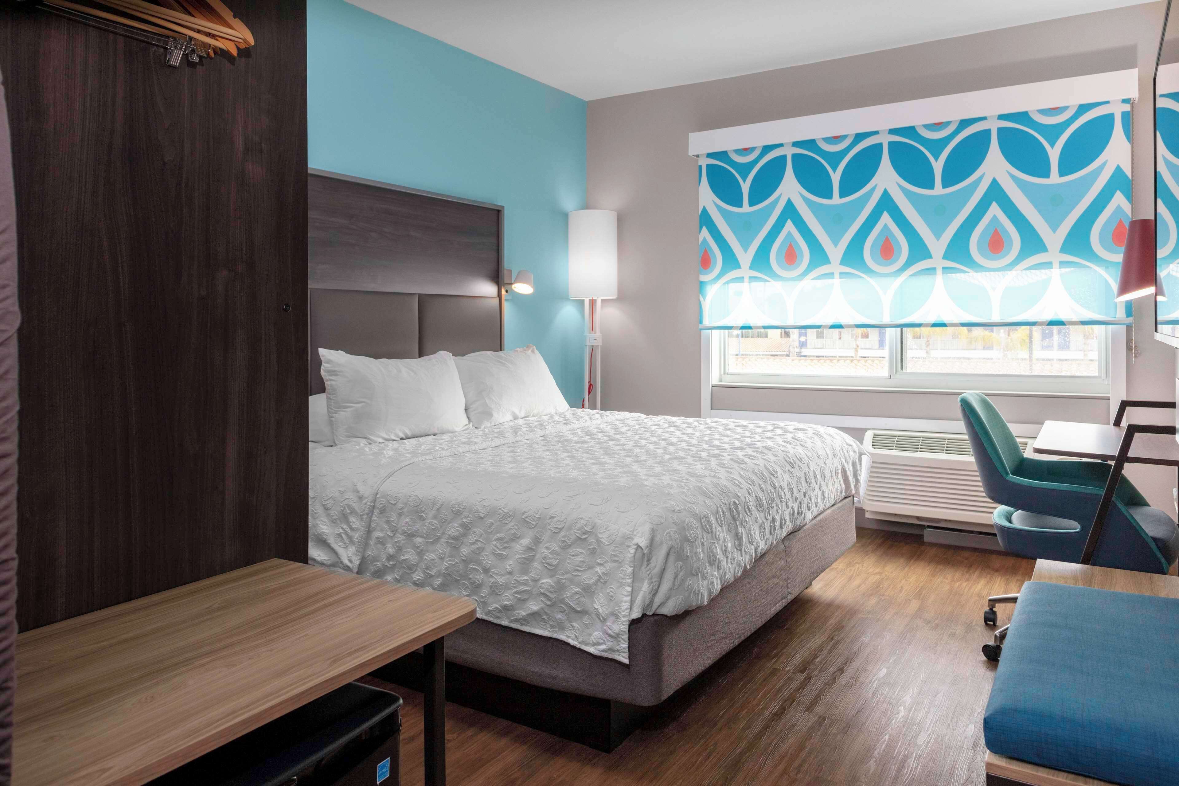 Tru by Hilton Manteca