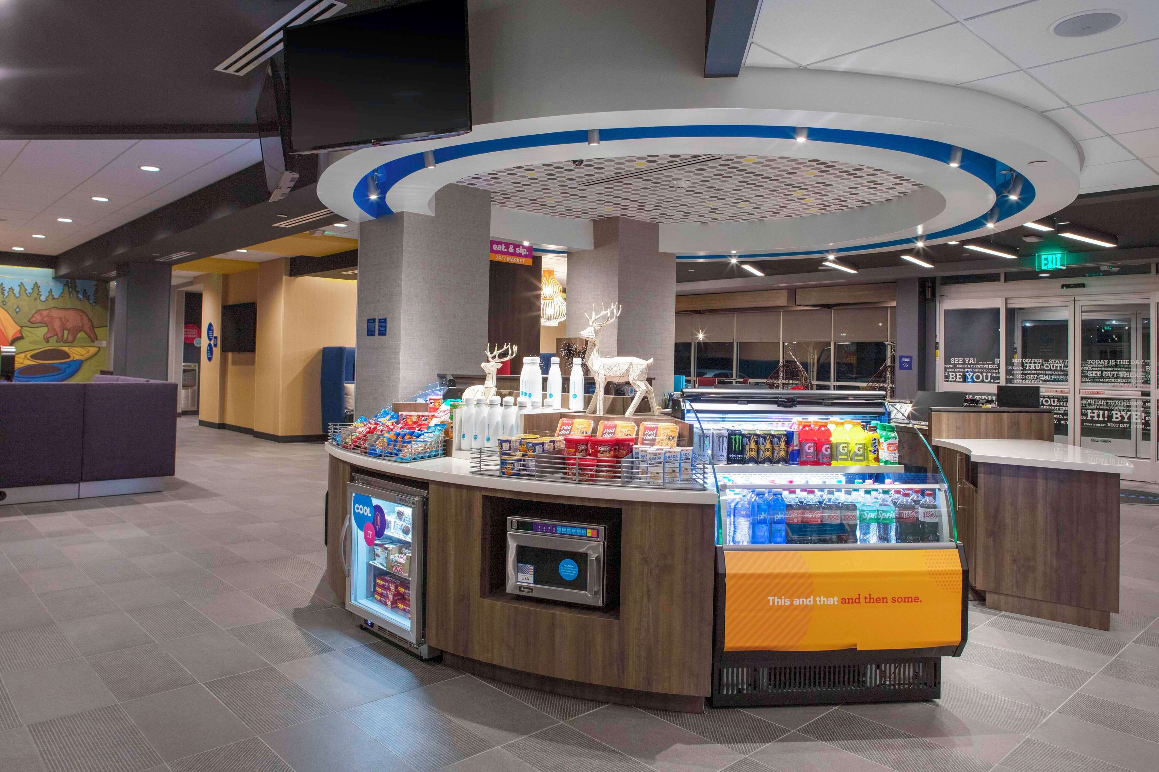 Tru by Hilton Manteca