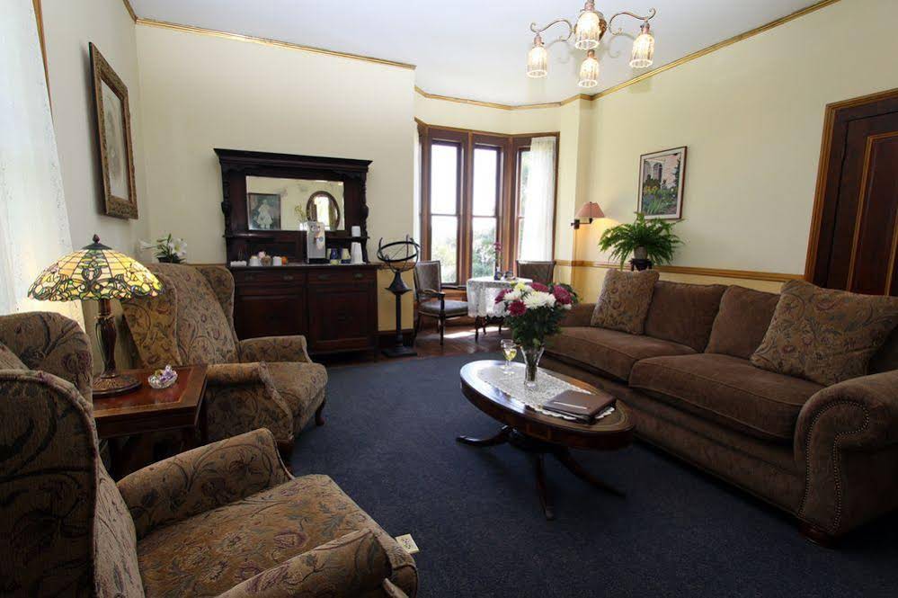 Joshua Grindle Inn