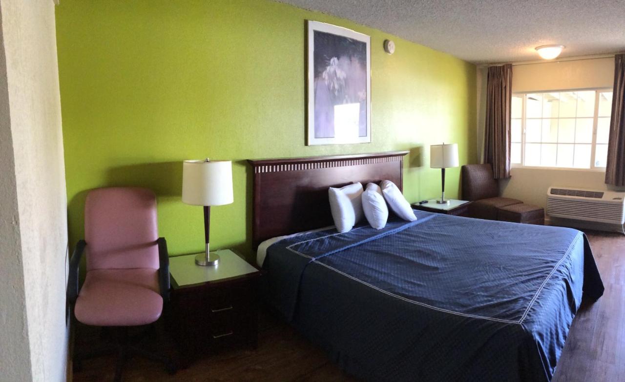 Discovery Inn