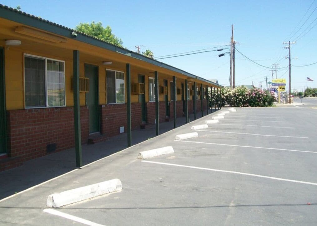 Oak Motel