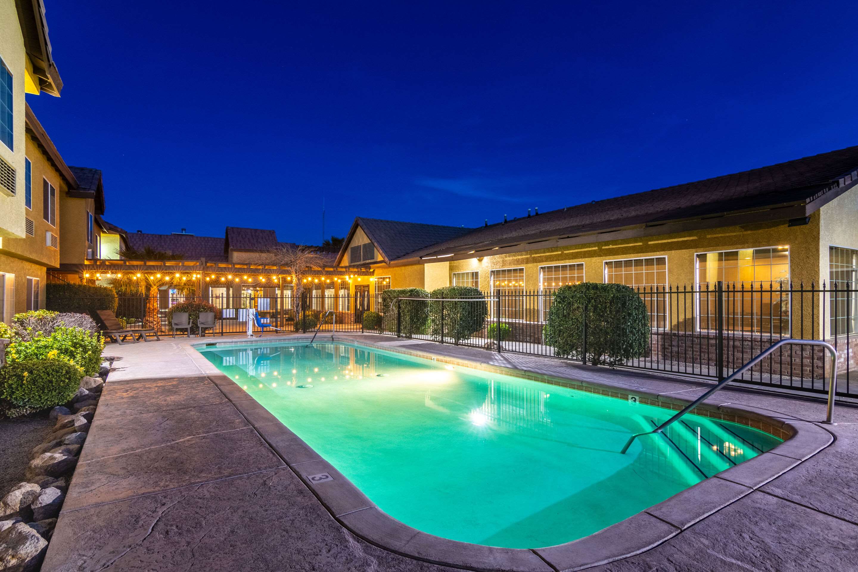 Comfort Inn & Suites