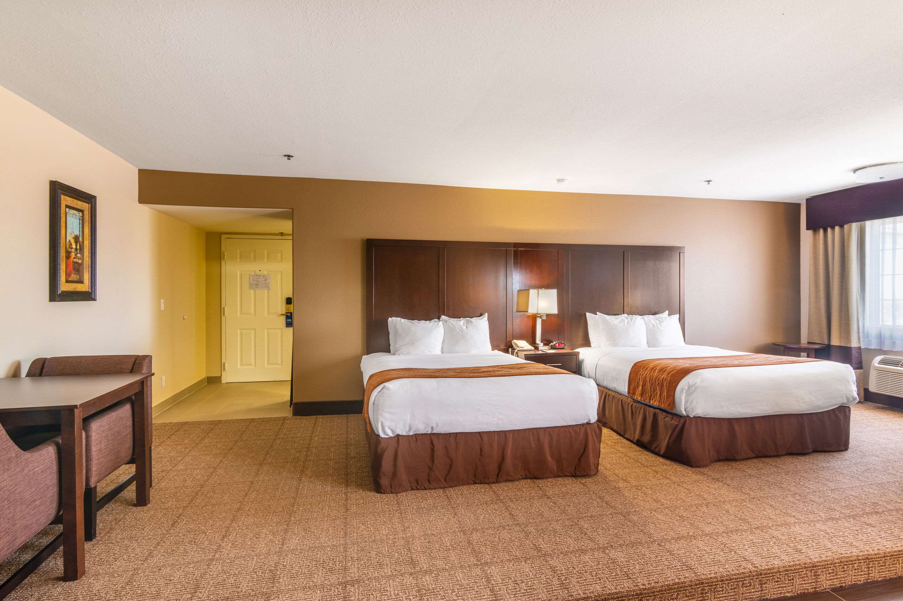 Comfort Inn & Suites