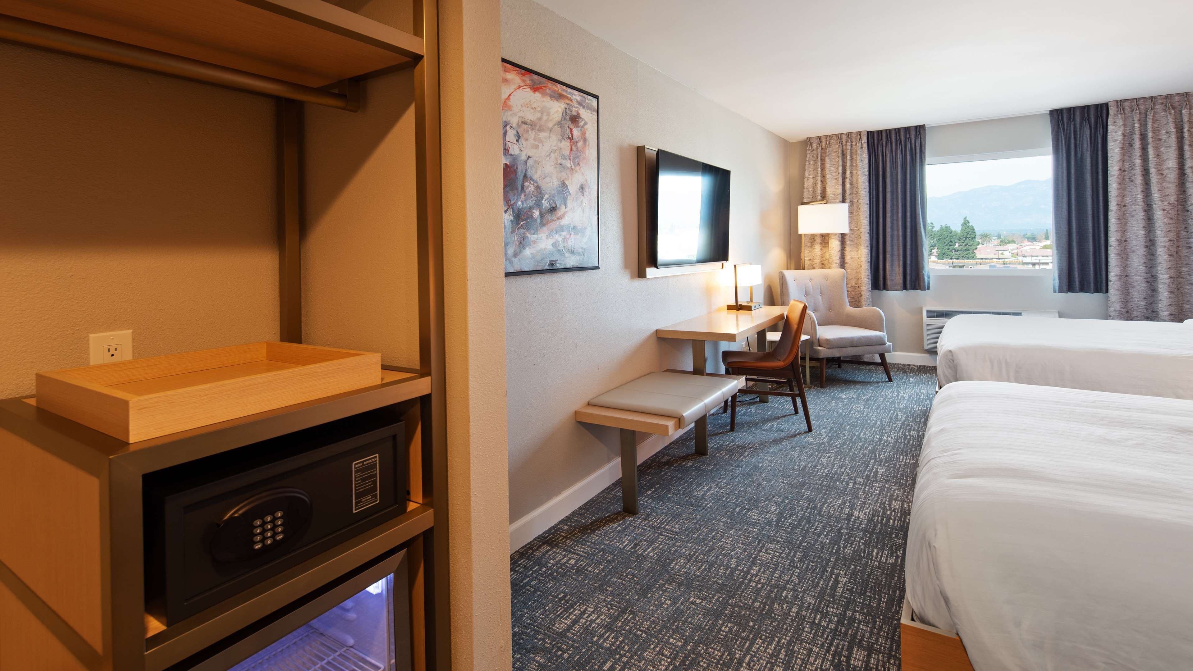 Lincoln Hotel SureStay Collection by Best Western