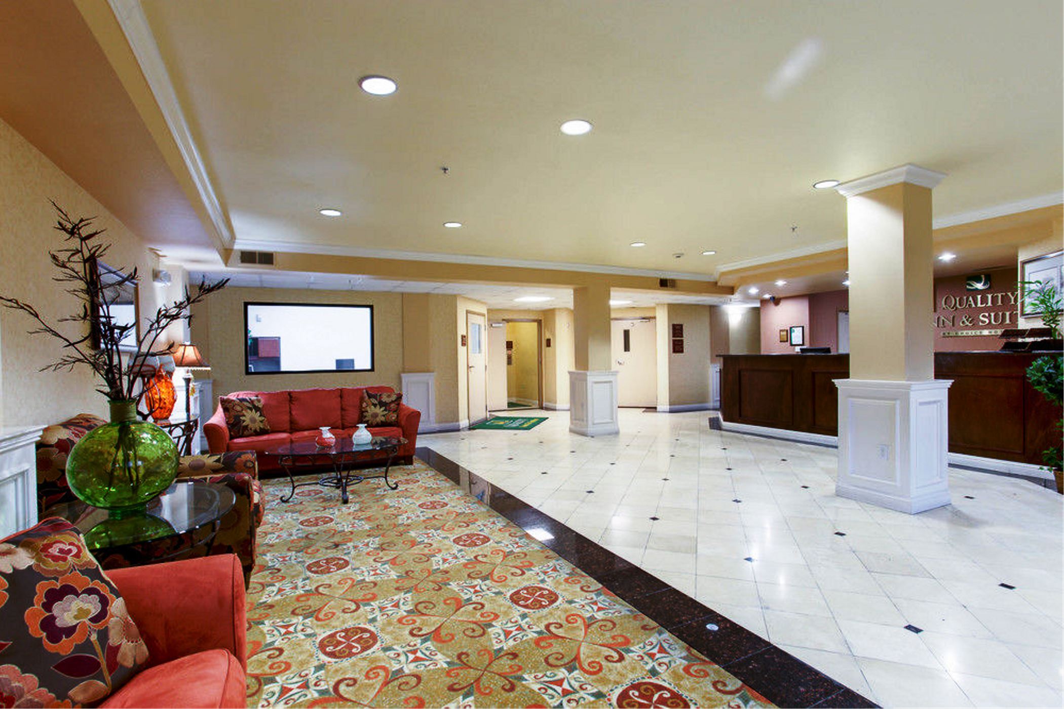 Holiday Inn Express & Suites Mountain View Silicon Valley, an IHG Hotel