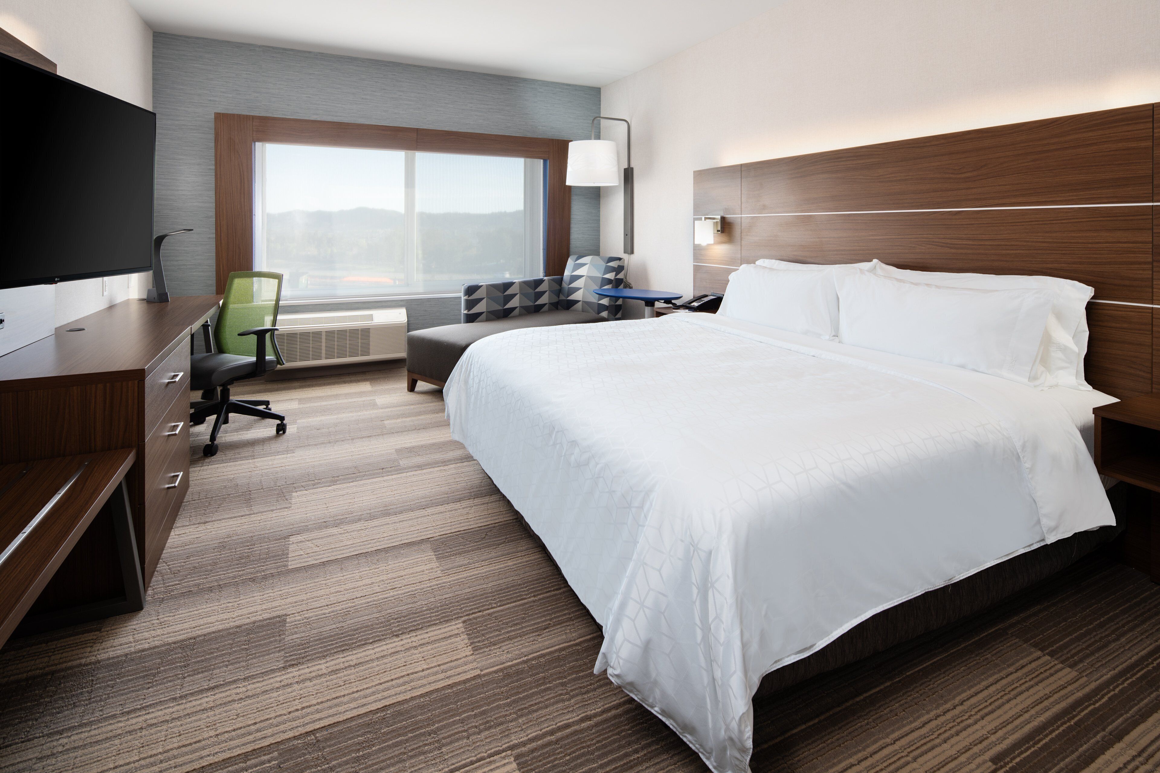 Holiday Inn Express & Suites Murrieta