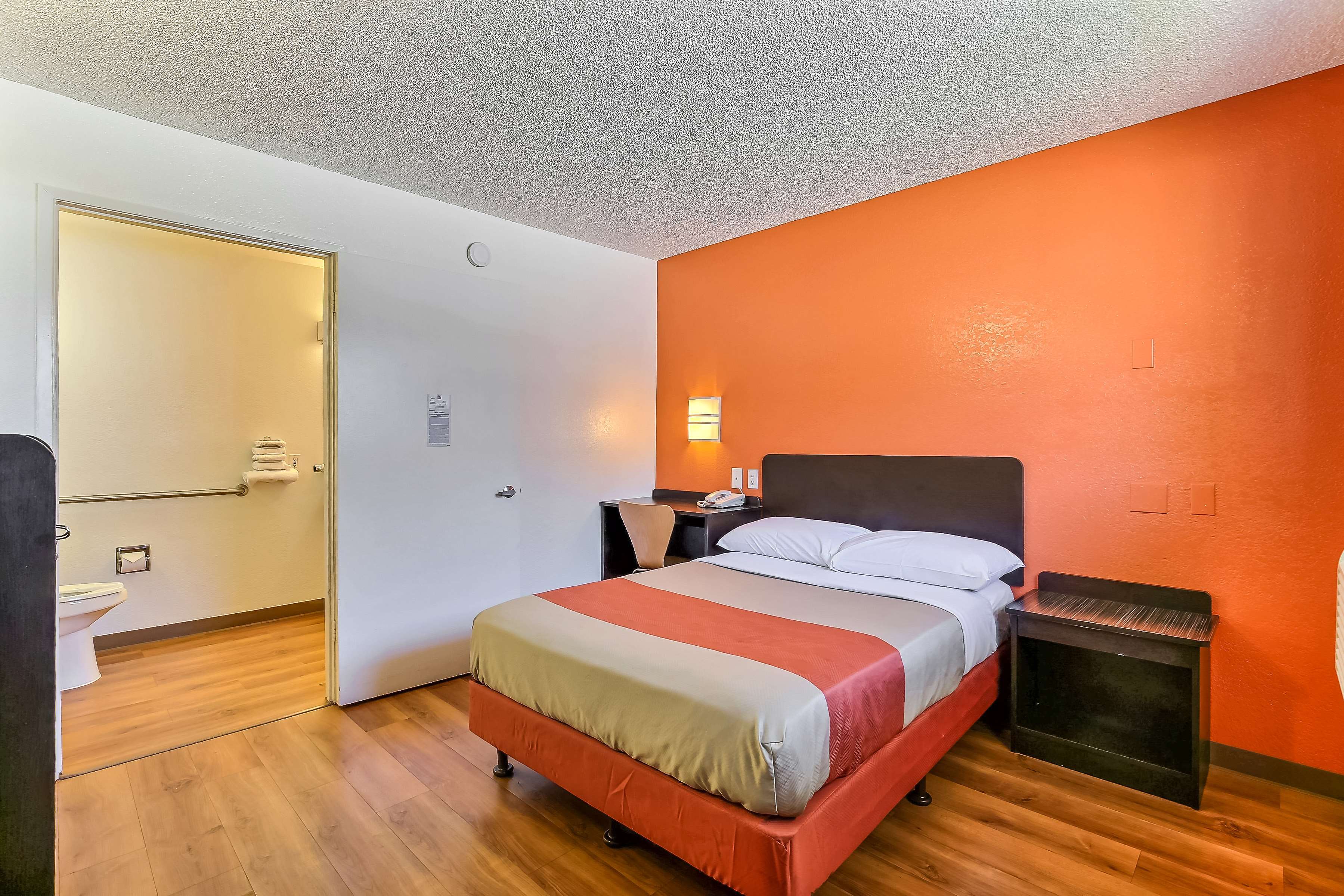 Motel 6 Oakland Airport