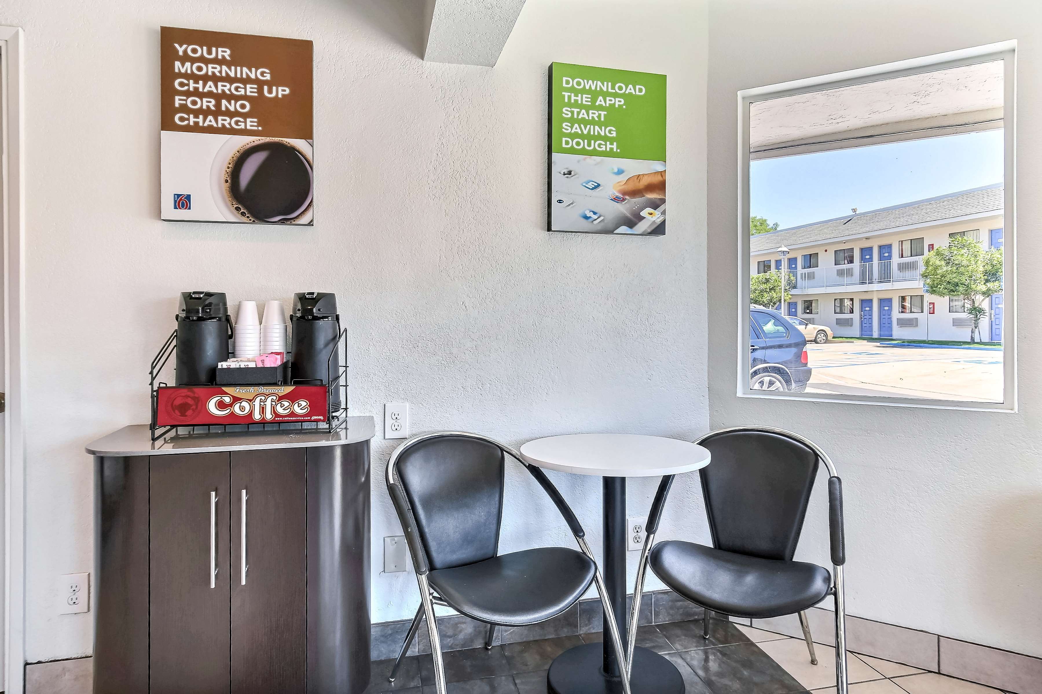 Motel 6 Oakland Airport