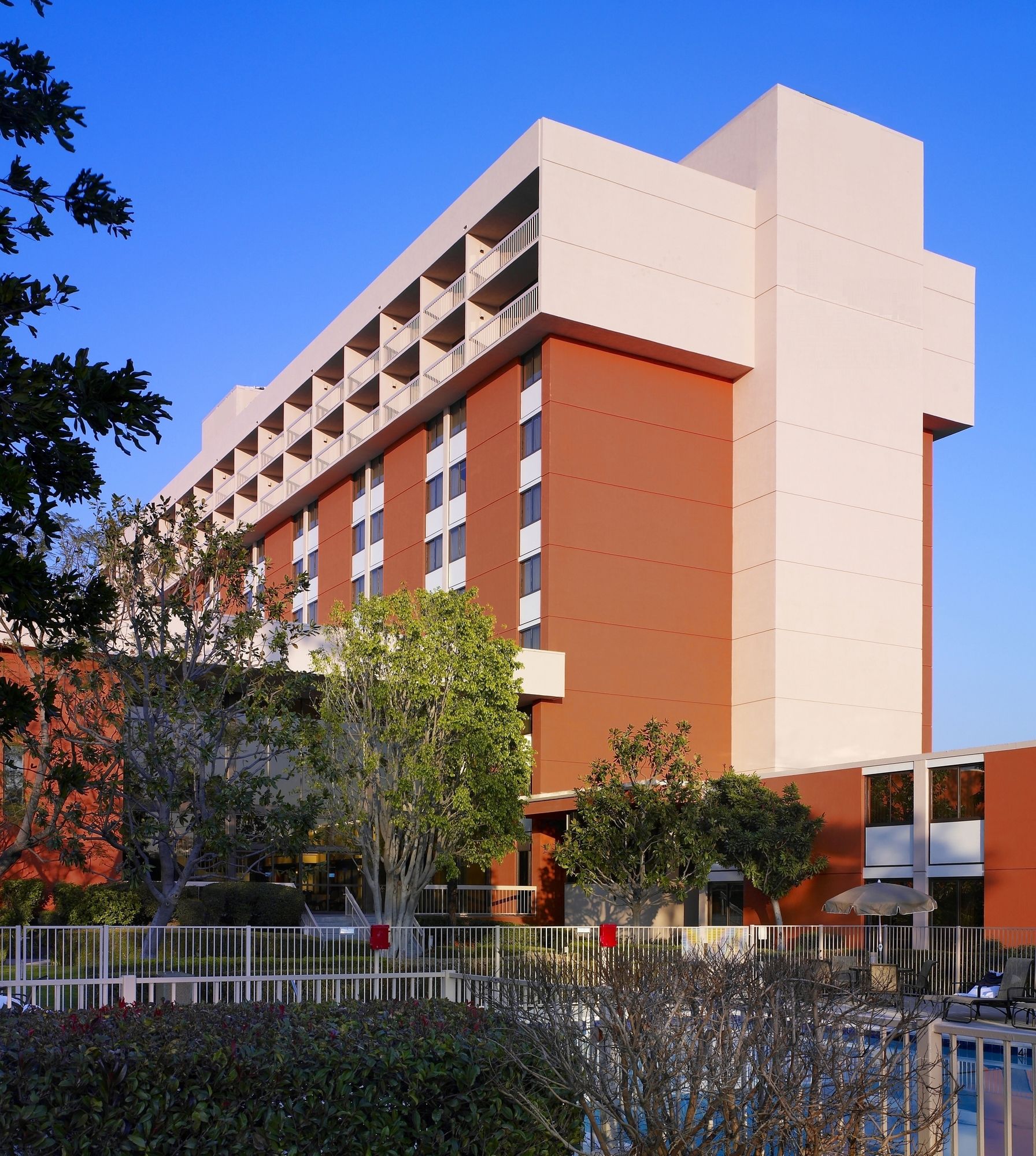 Ontario Airport Hotel & Conference Center