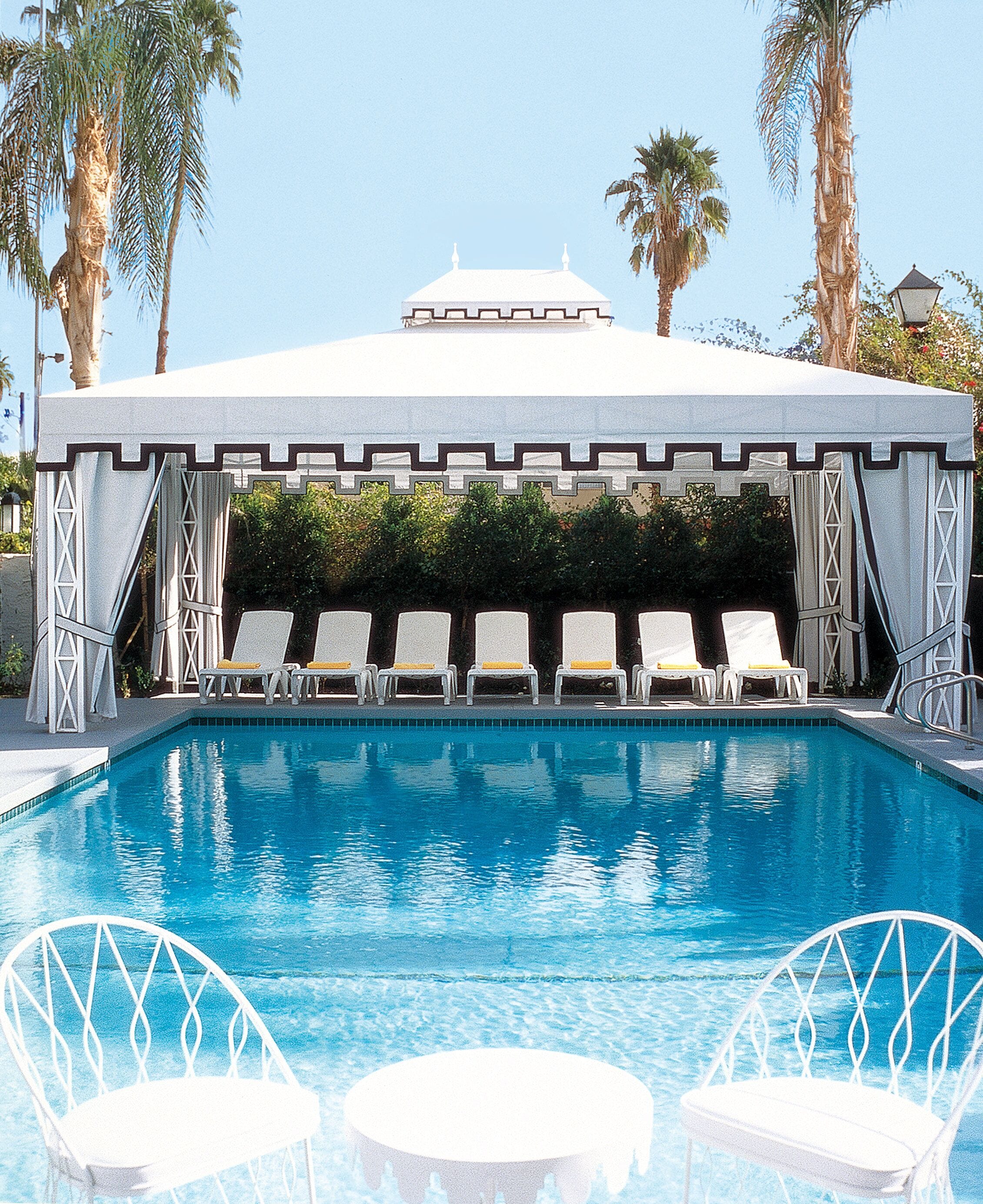 Avalon Hotel & Bungalows