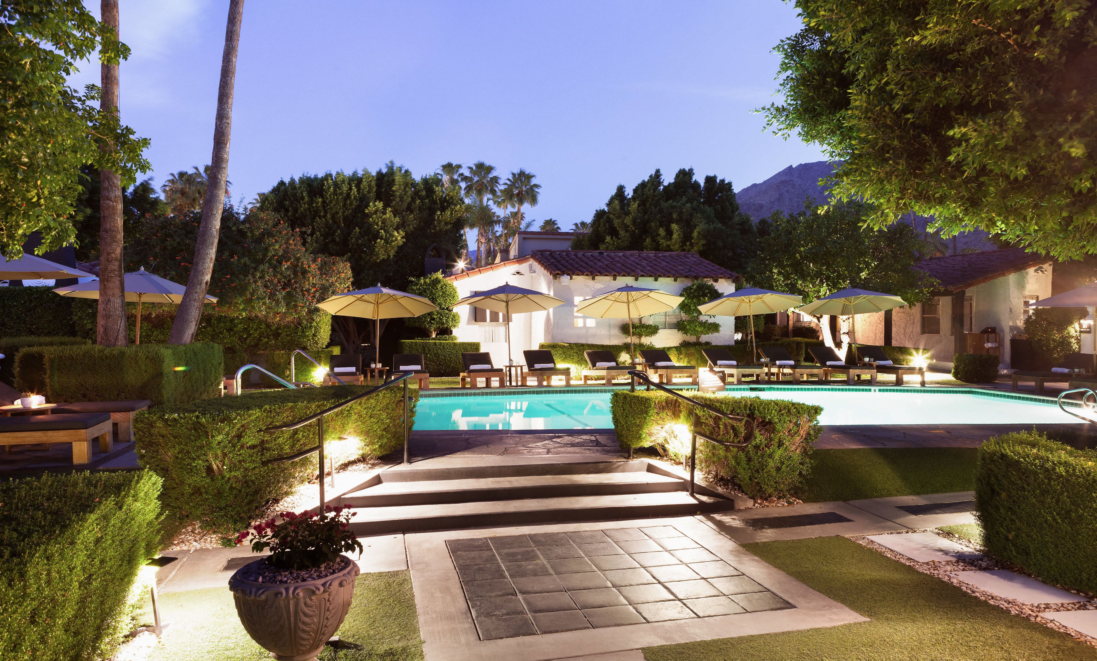 Avalon Hotel & Bungalows