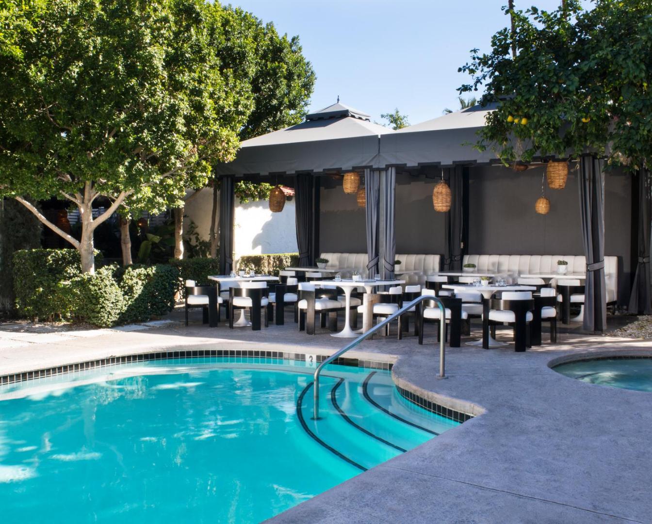 Avalon Hotel & Bungalows