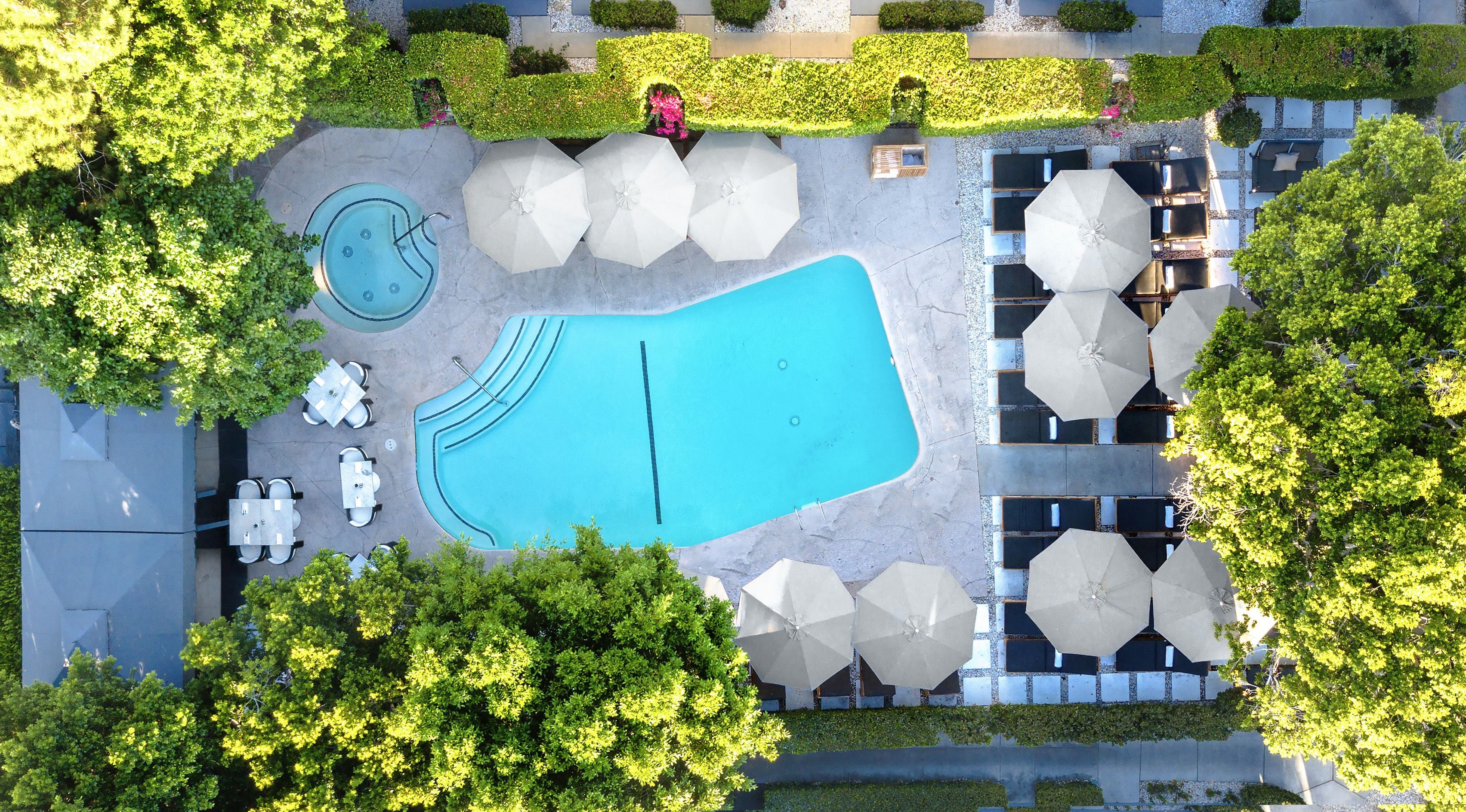 Avalon Hotel & Bungalows