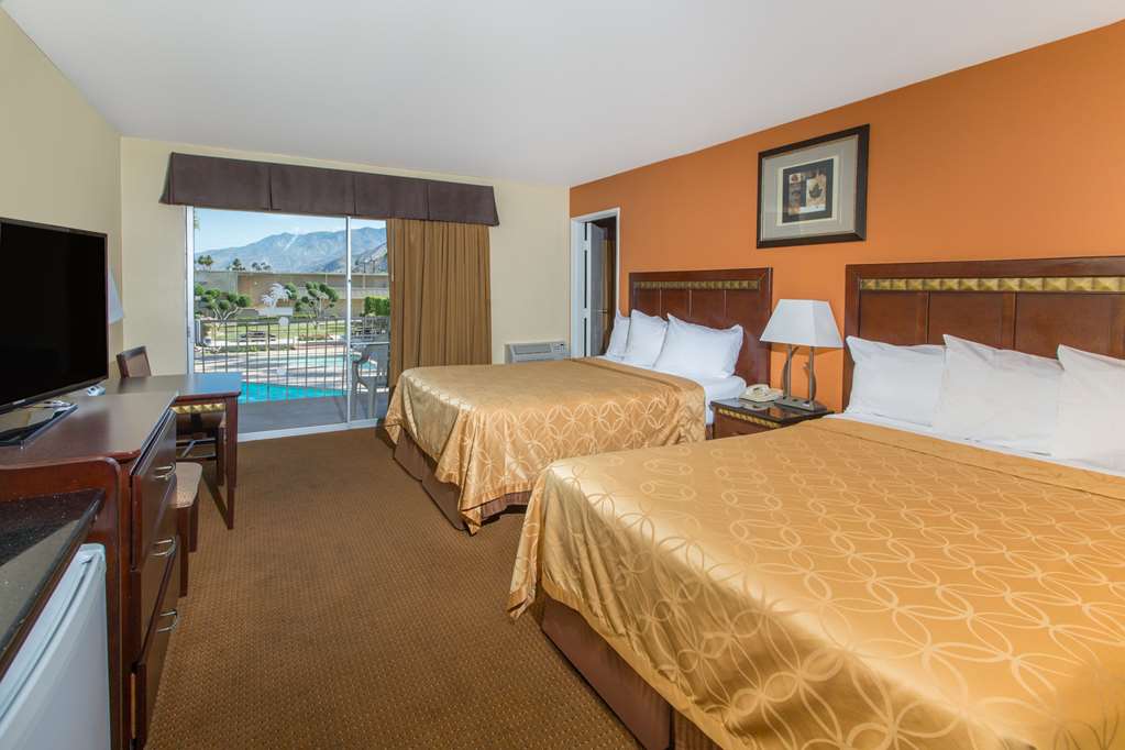 Days Inn by Wyndham Palm Springs