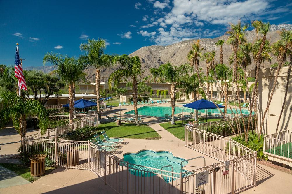 Days Inn by Wyndham Palm Springs