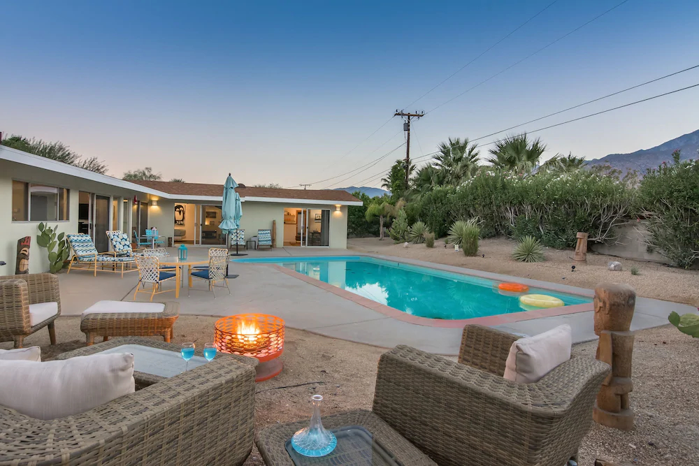 Desert Coral Oasis House