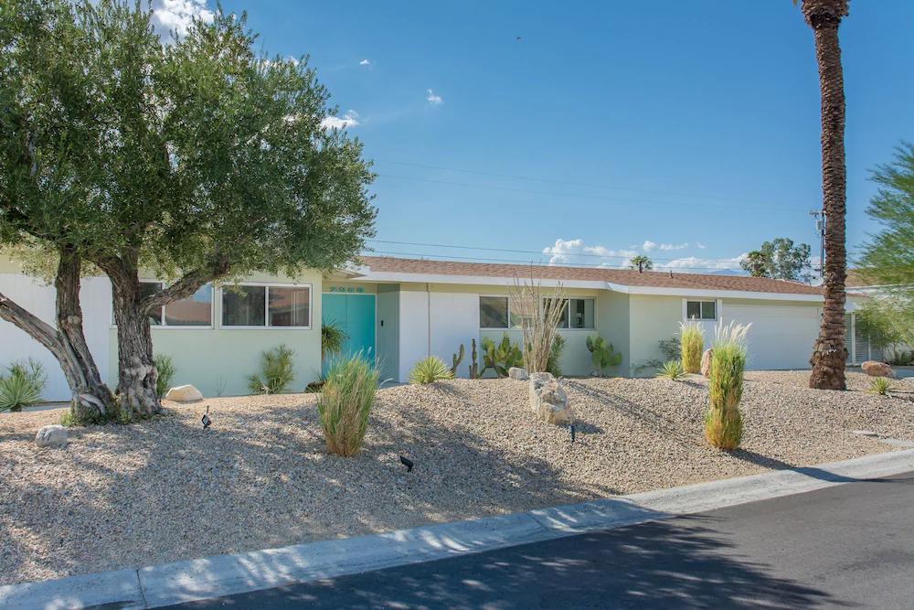 Desert Coral Oasis House