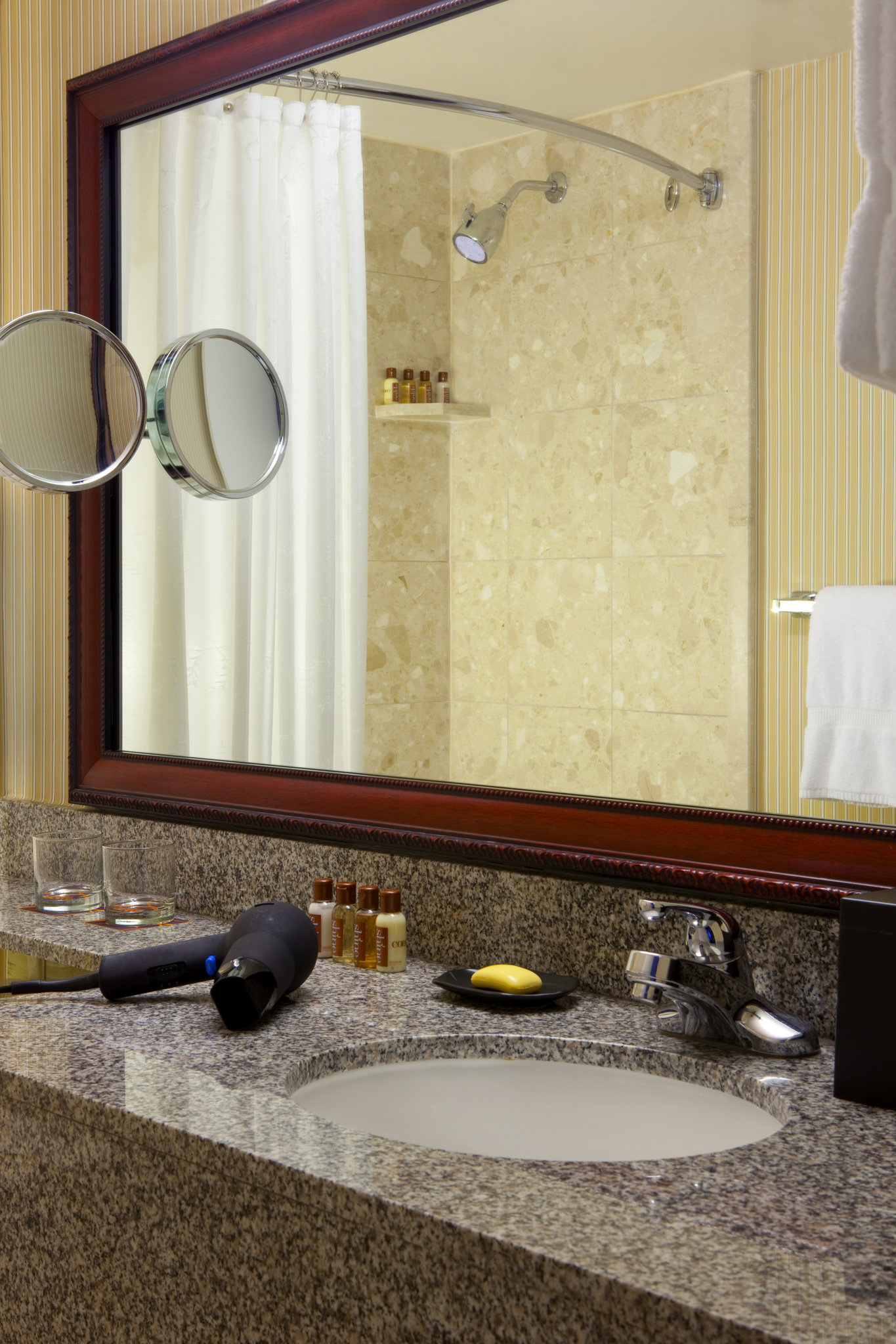 Hotel Dena, Pasadena Los Angeles, a Tribute Portfolio Hotel