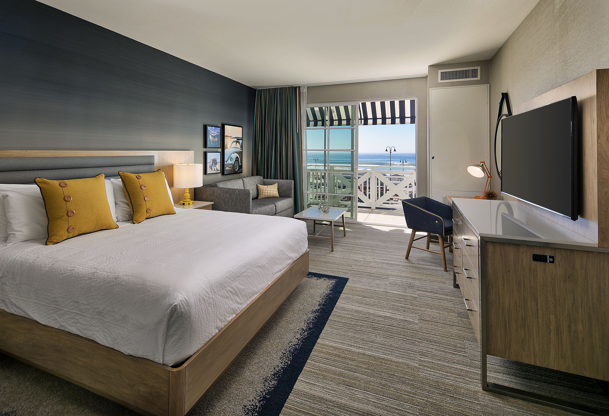 Inn at the Pier Pismo Beach, Curio Collection by Hilton