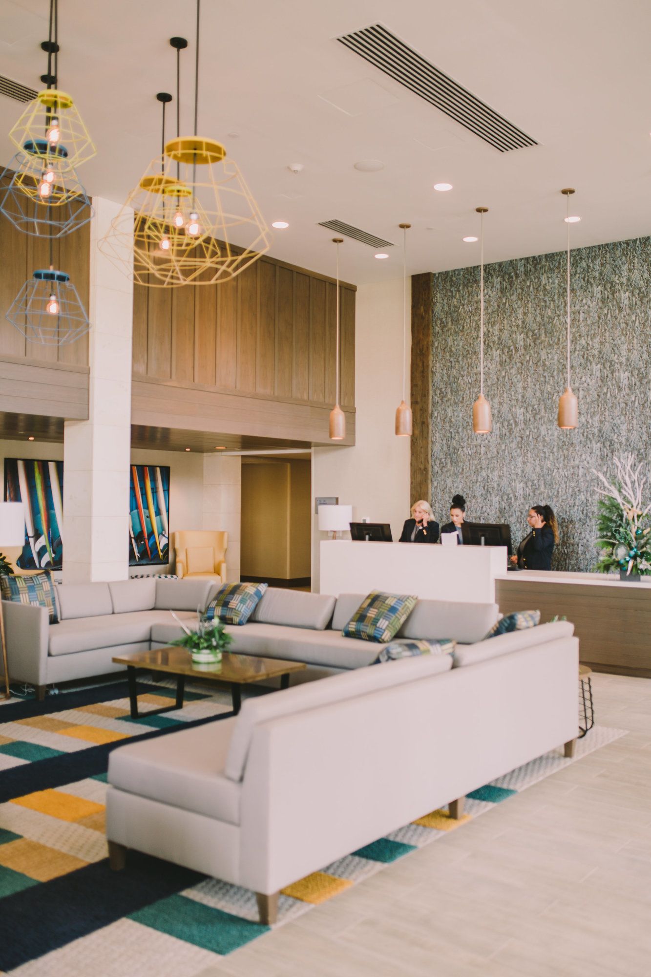 Inn at the Pier Pismo Beach, Curio Collection by Hilton