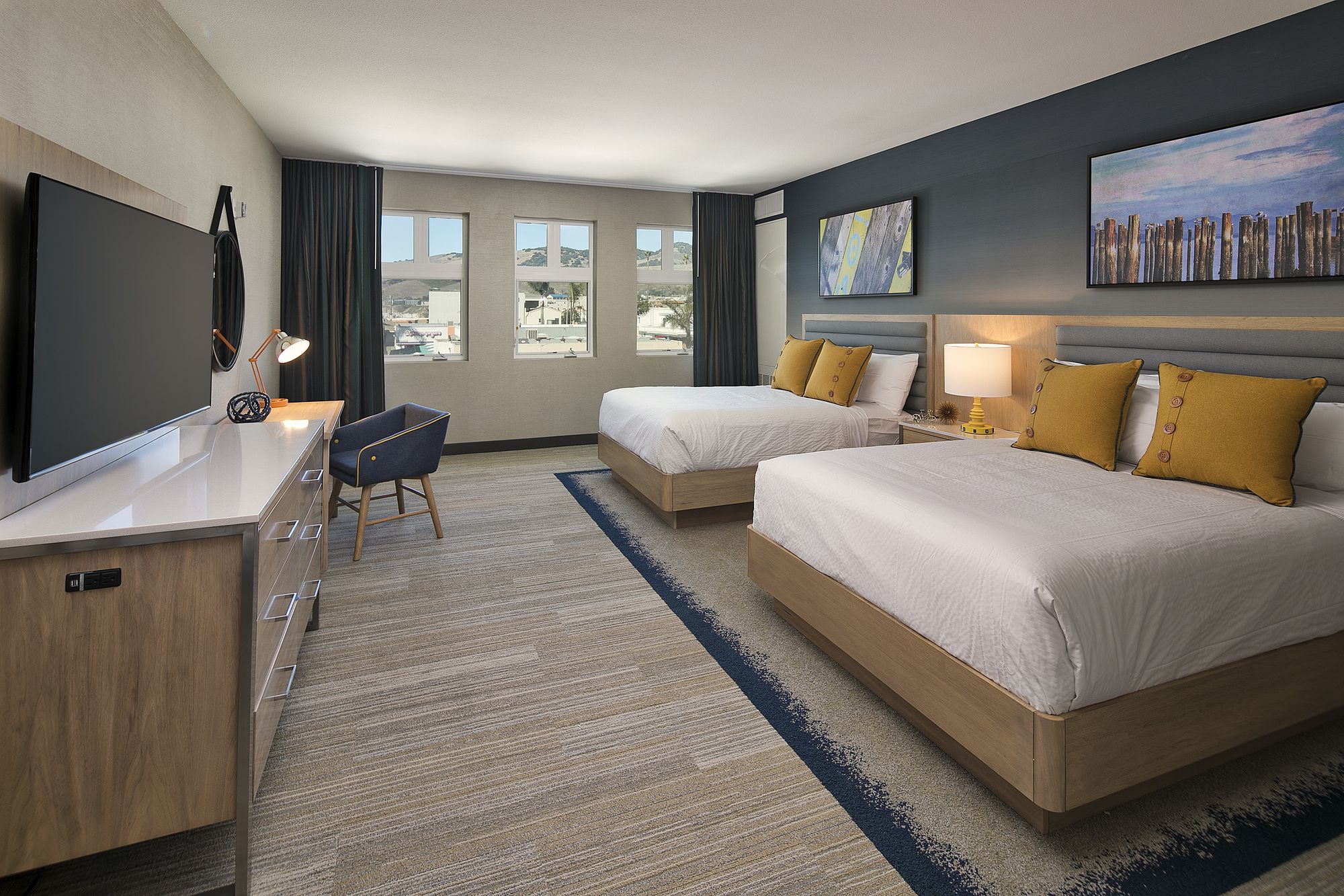 Inn at the Pier Pismo Beach, Curio Collection by Hilton