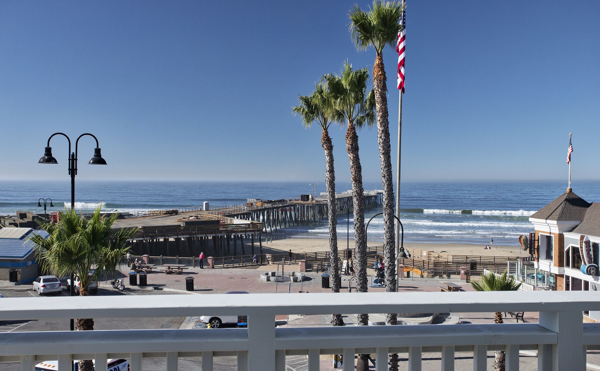 Inn at the Pier Pismo Beach, Curio Collection by Hilton