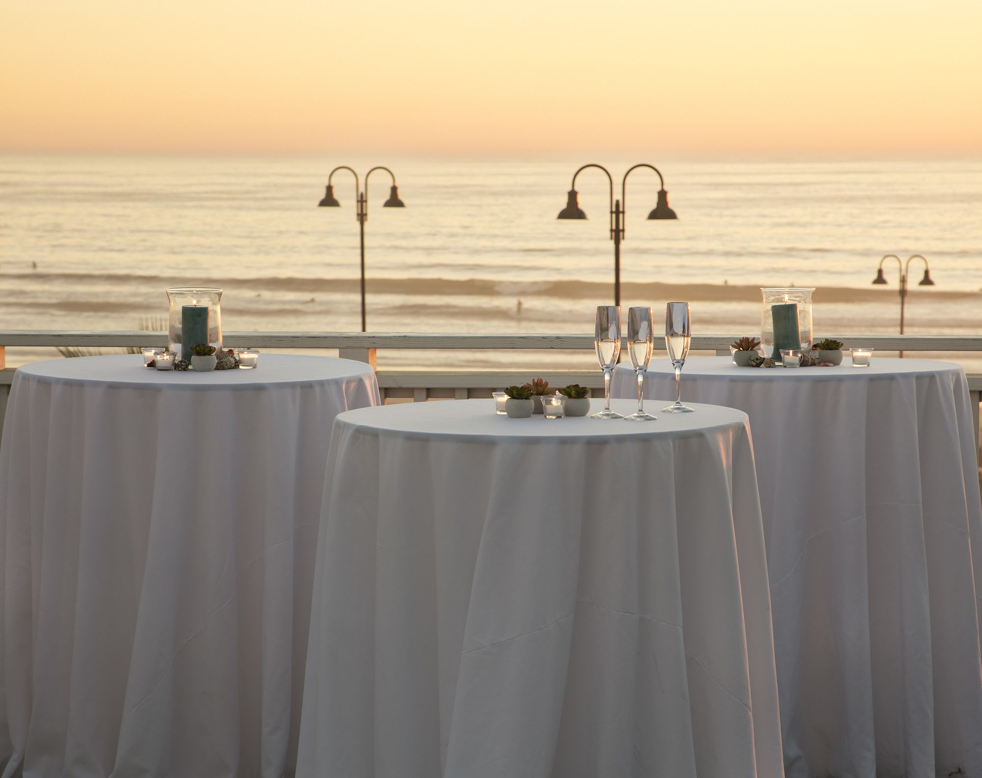Inn at the Pier Pismo Beach, Curio Collection by Hilton