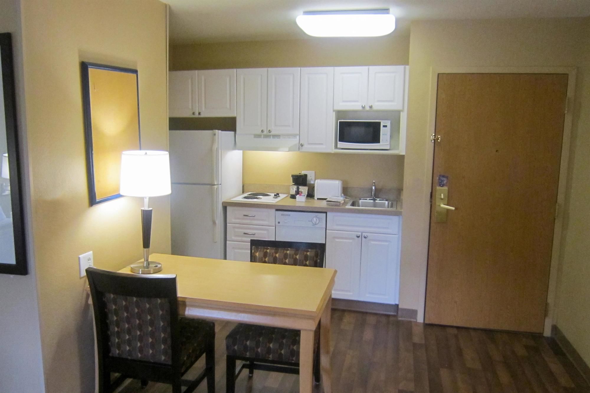 Extended Stay America Pleasanton Chabot Dr.