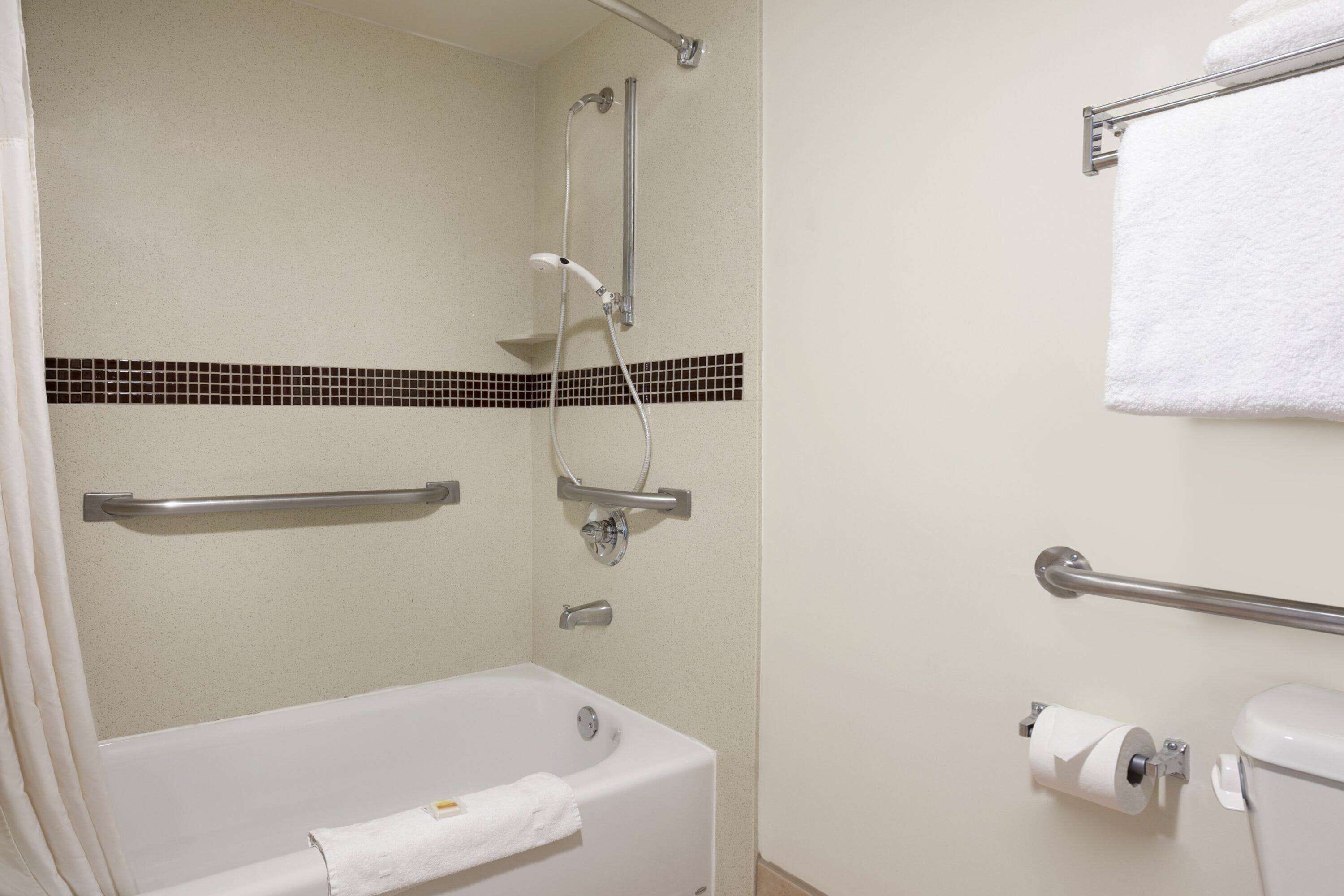 Days Inn and Suites by Wyndham Rancho Cordova