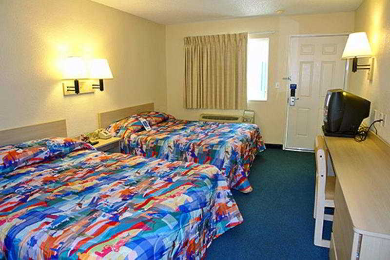 Motel 6 Palm Springs - Rancho Mirage