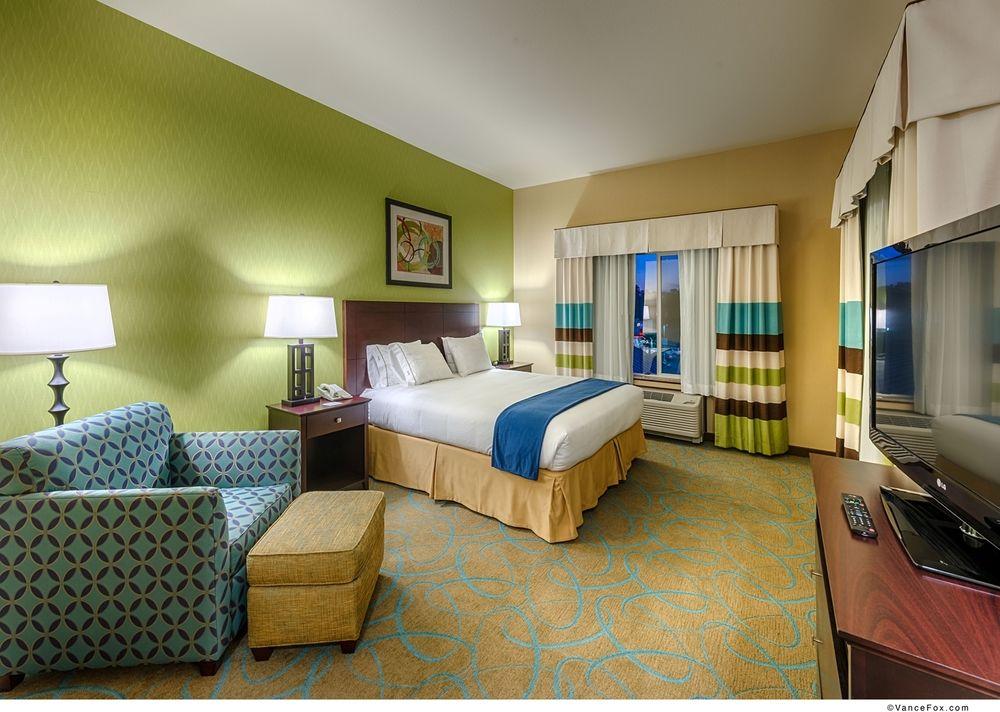 Holiday Inn Express Red Bluff-South Redding Area