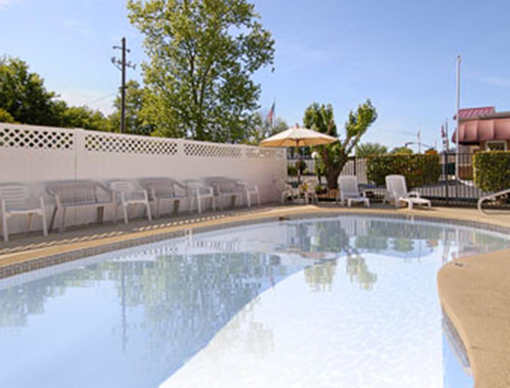 Super 8 by Wyndham Red Bluff