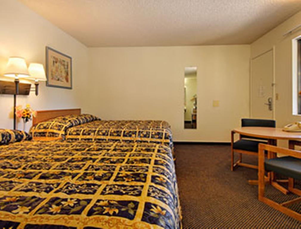 Super 8 by Wyndham Red Bluff